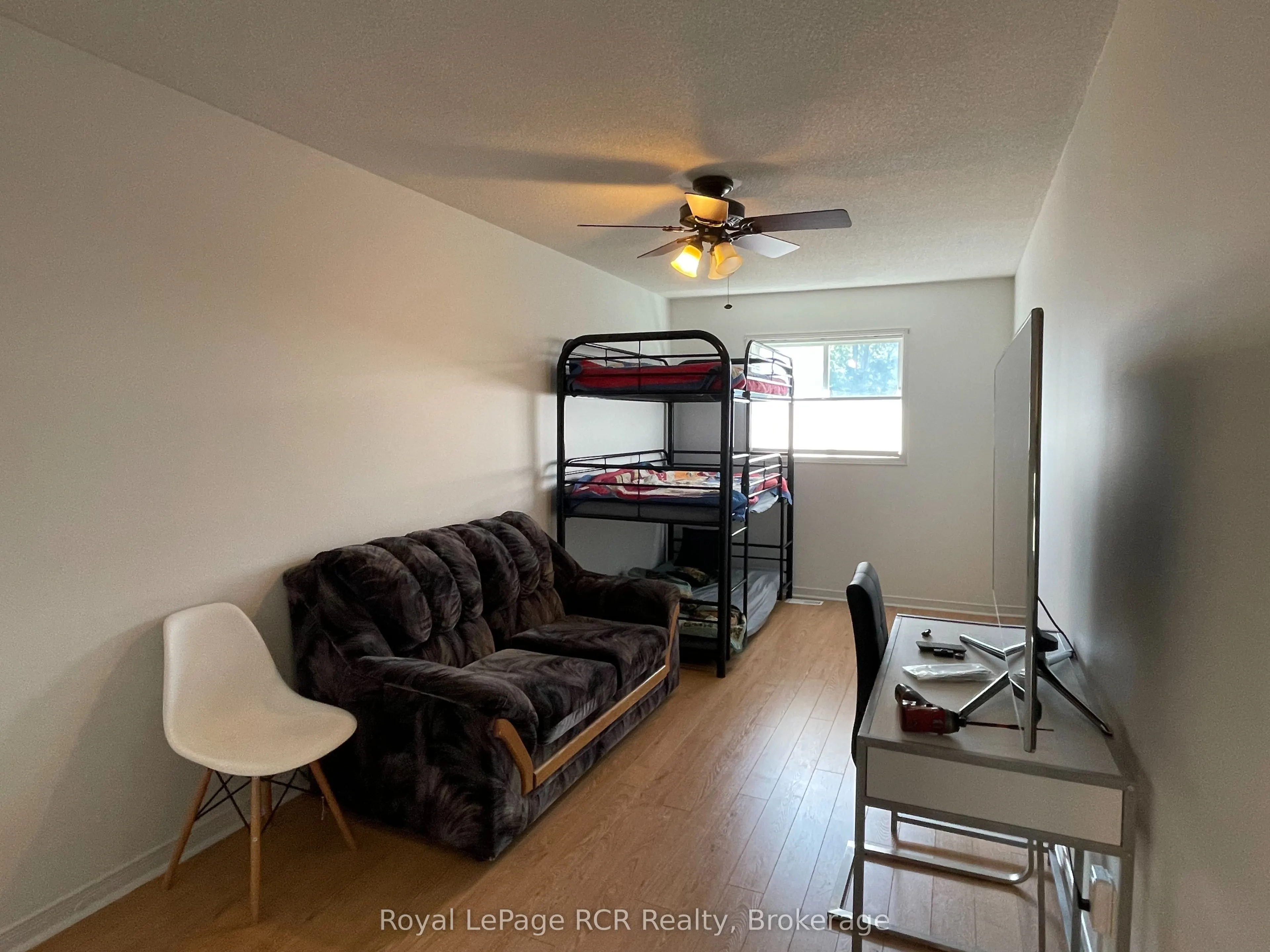 409 Thomas Street, #11