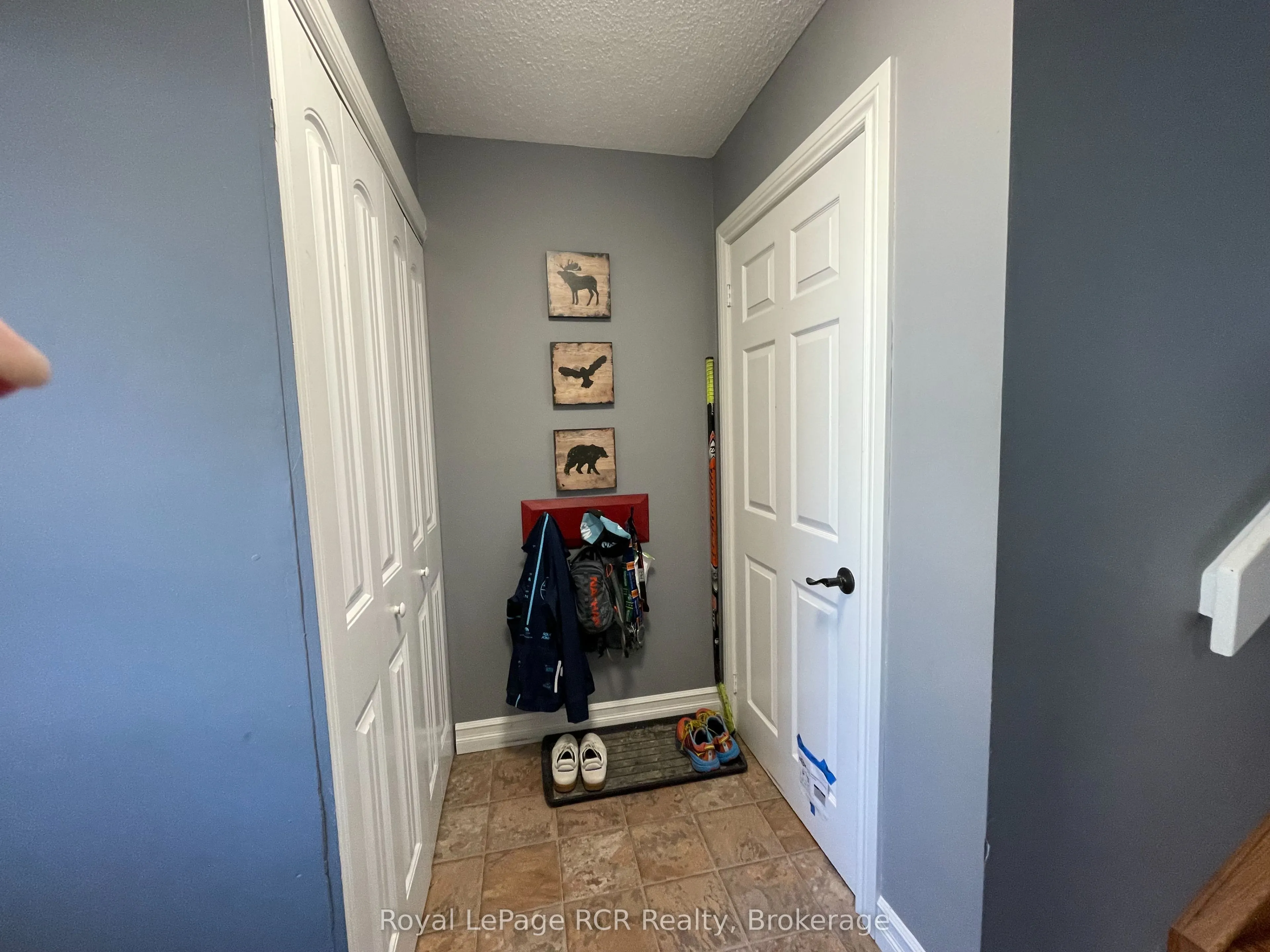409 Thomas Street, #11