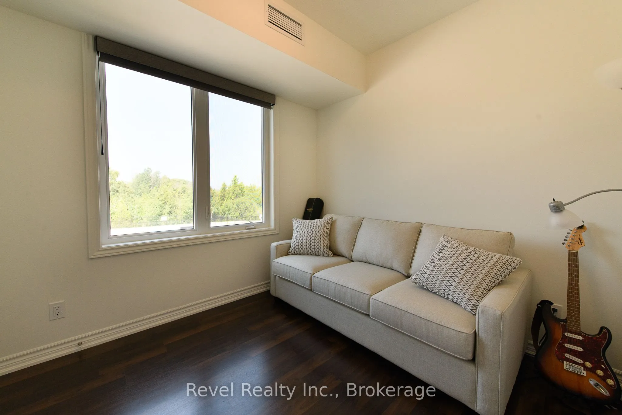 17 Spooner Crescent, #201