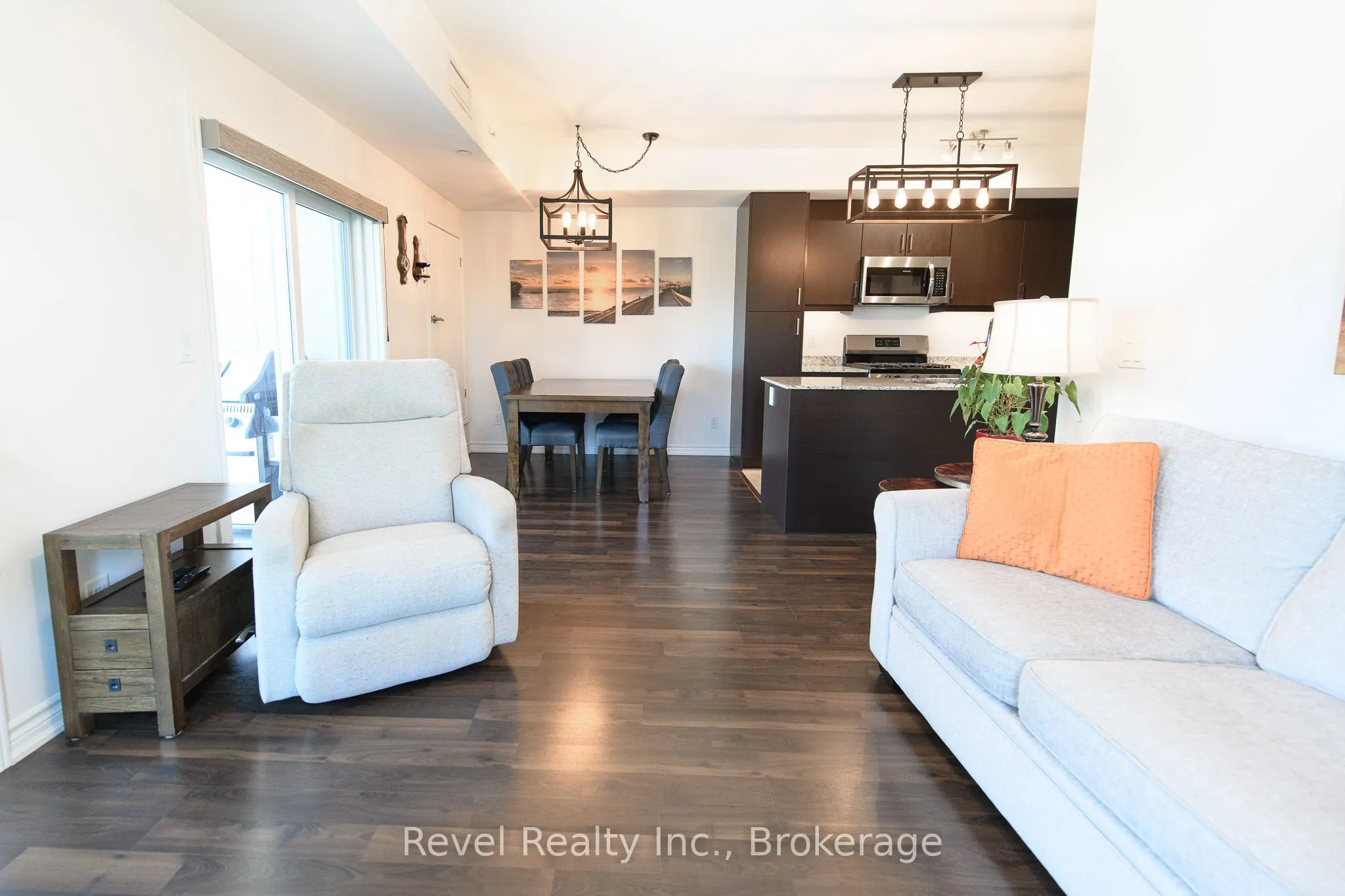 17 Spooner Crescent, #201