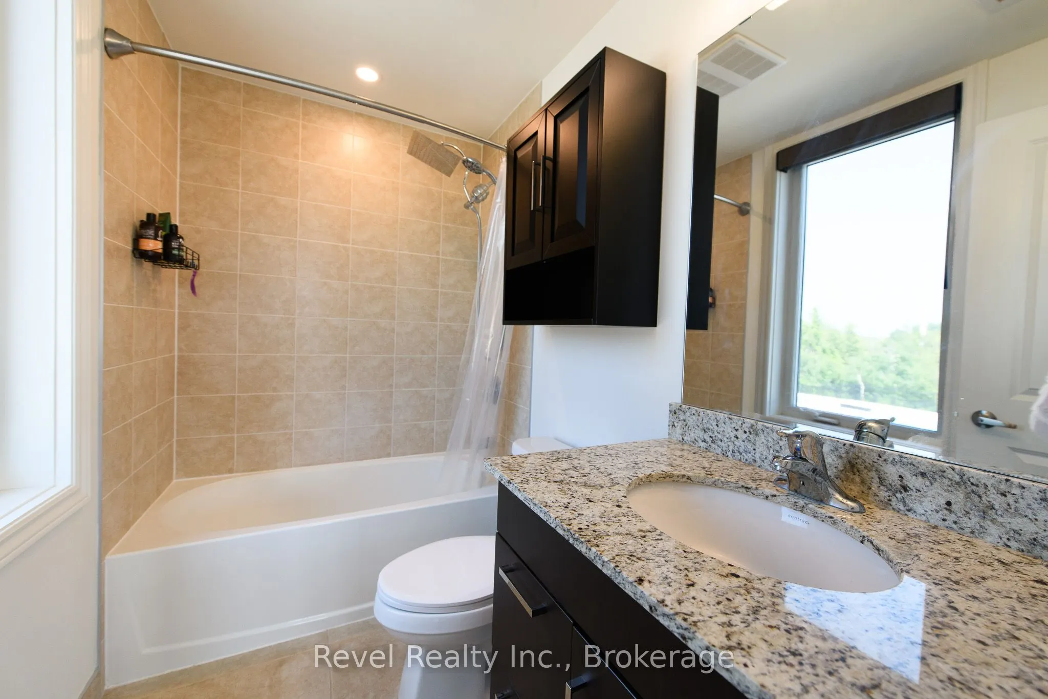 17 Spooner Crescent, #201