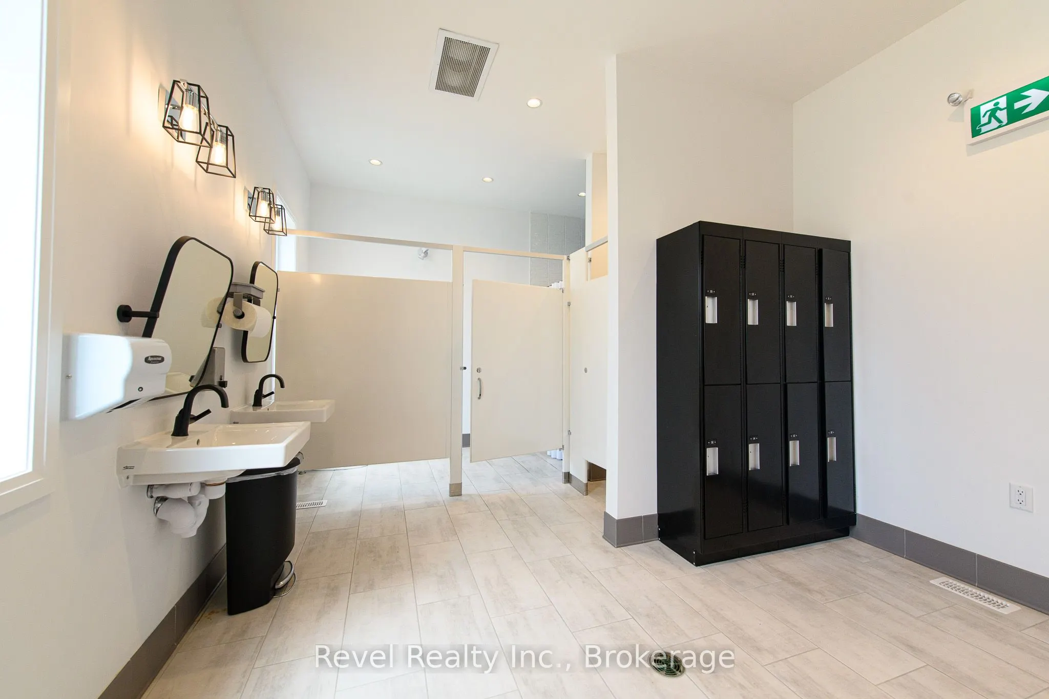17 Spooner Crescent, #201