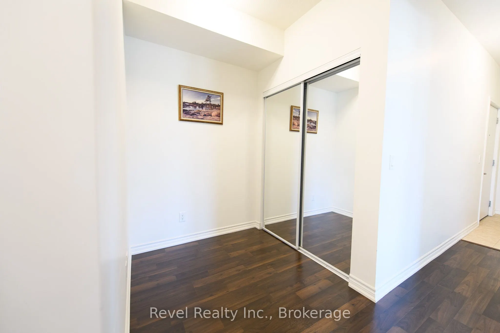 17 Spooner Crescent, #201