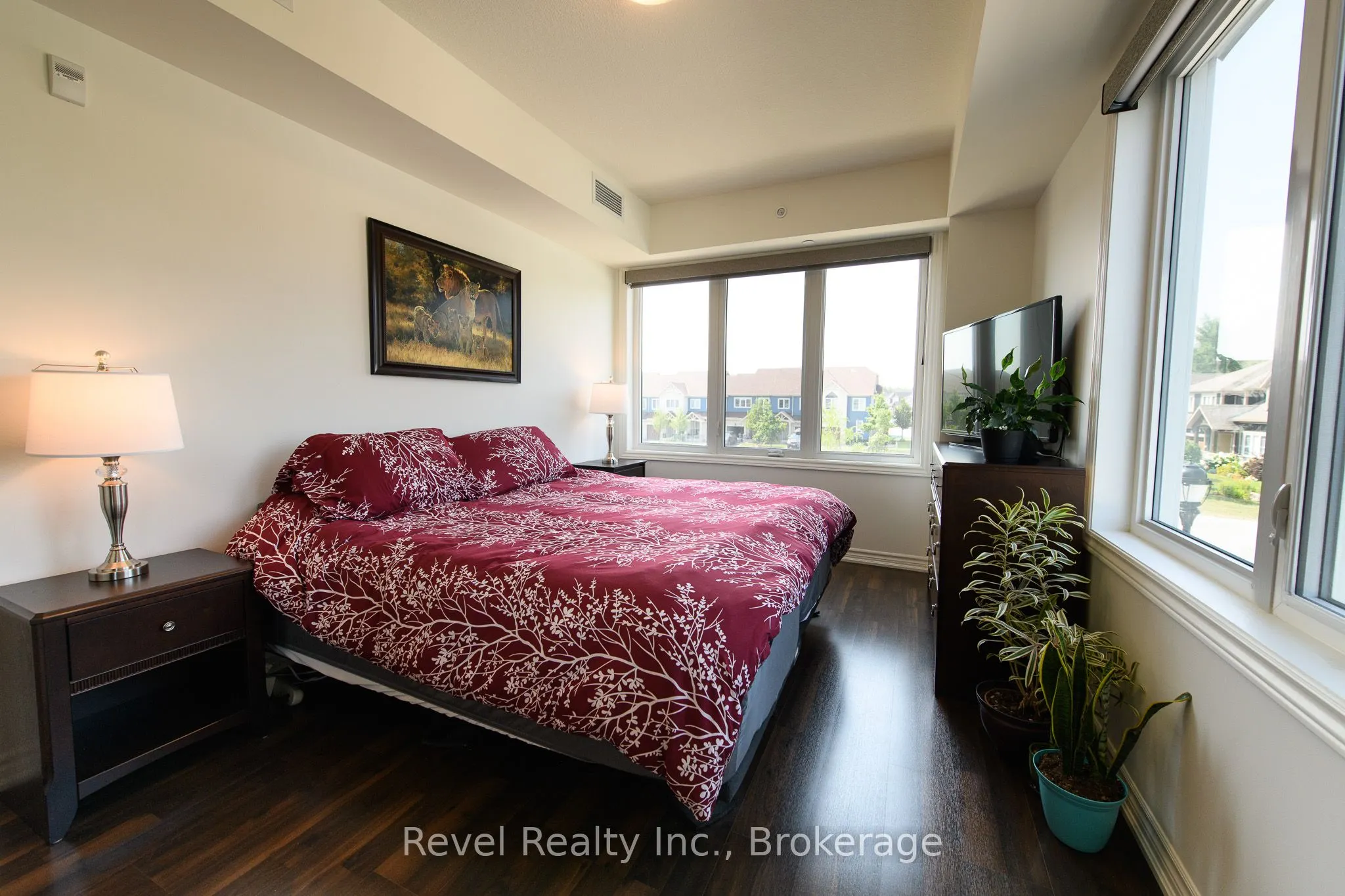 17 Spooner Crescent, #201