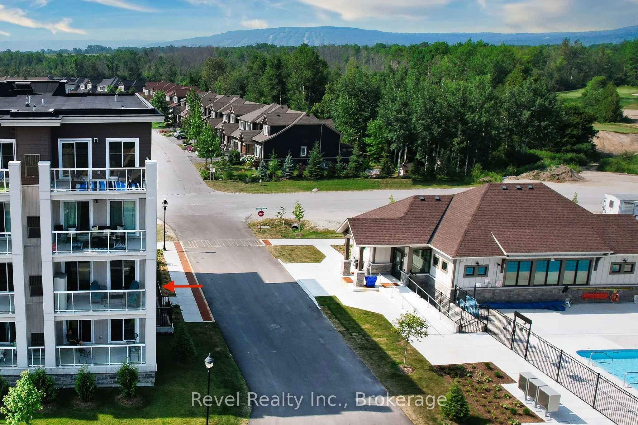 17 Spooner Crescent, #201