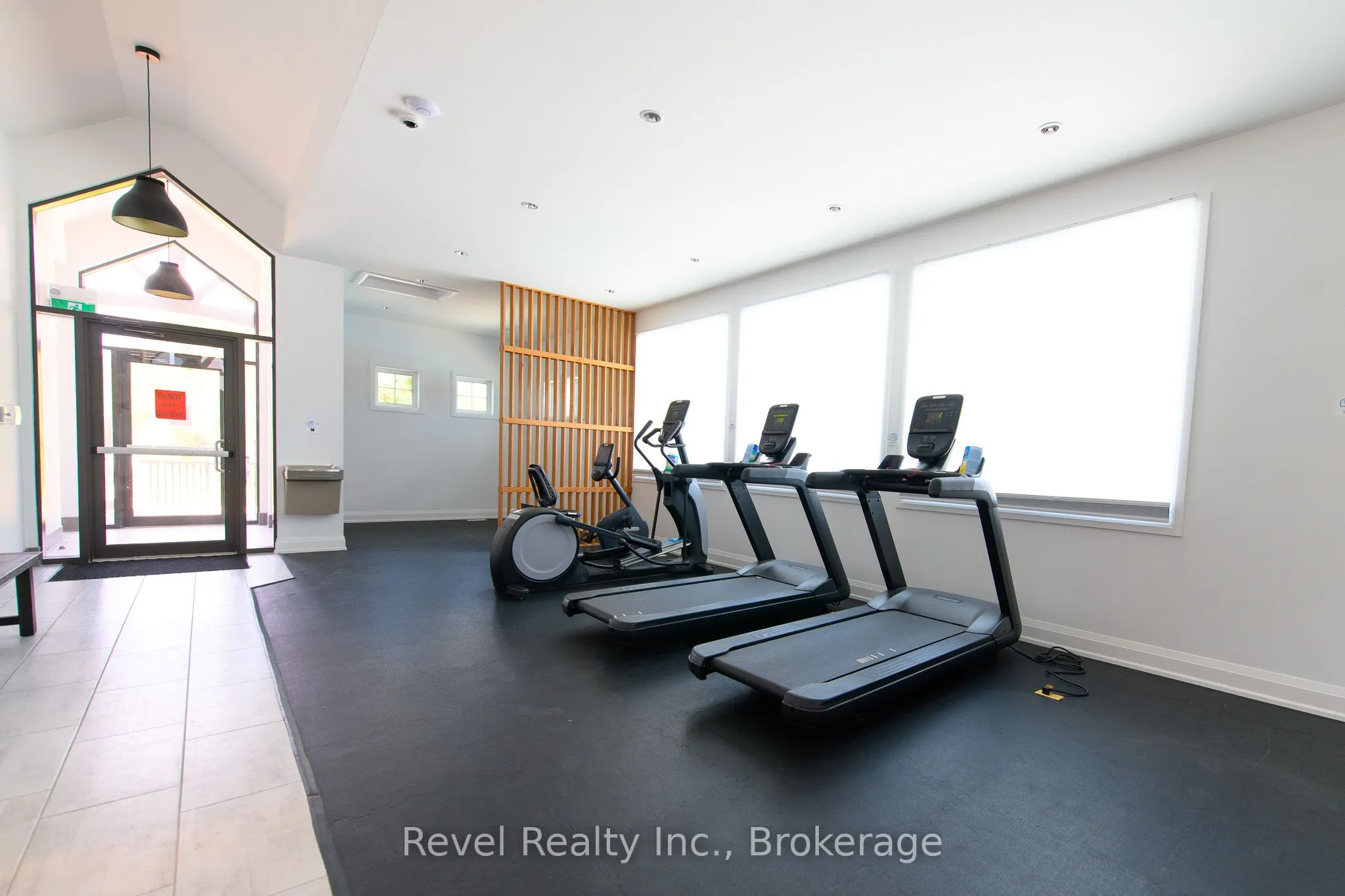 17 Spooner Crescent, #201