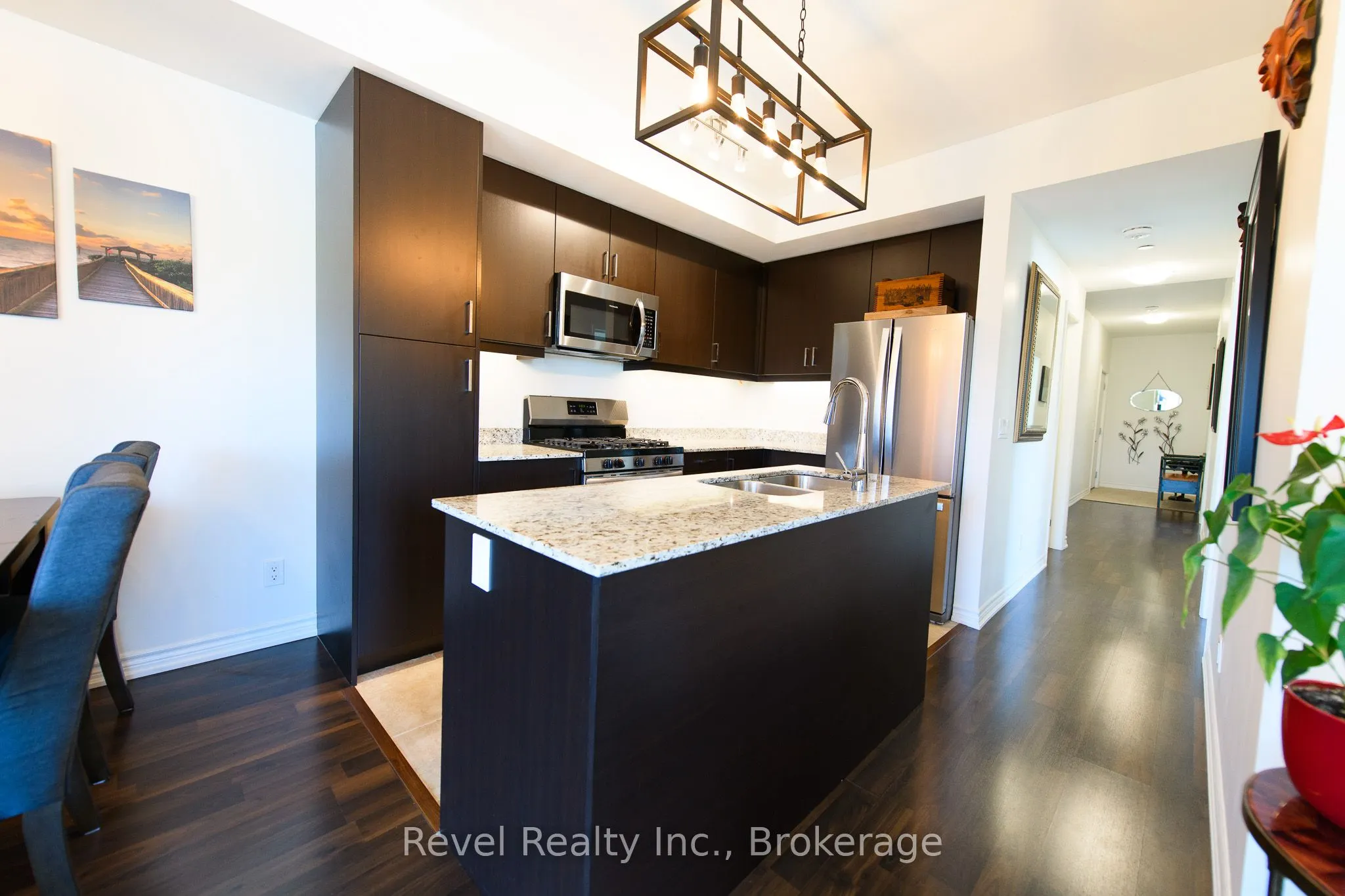 17 Spooner Crescent, #201