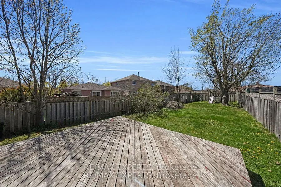 10 Wallace Drive