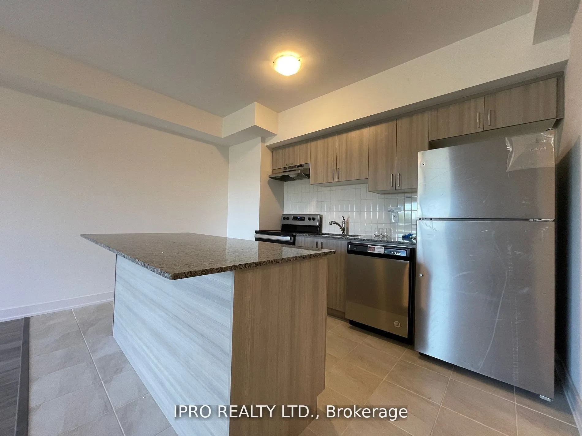 1 Chef Lane, #204