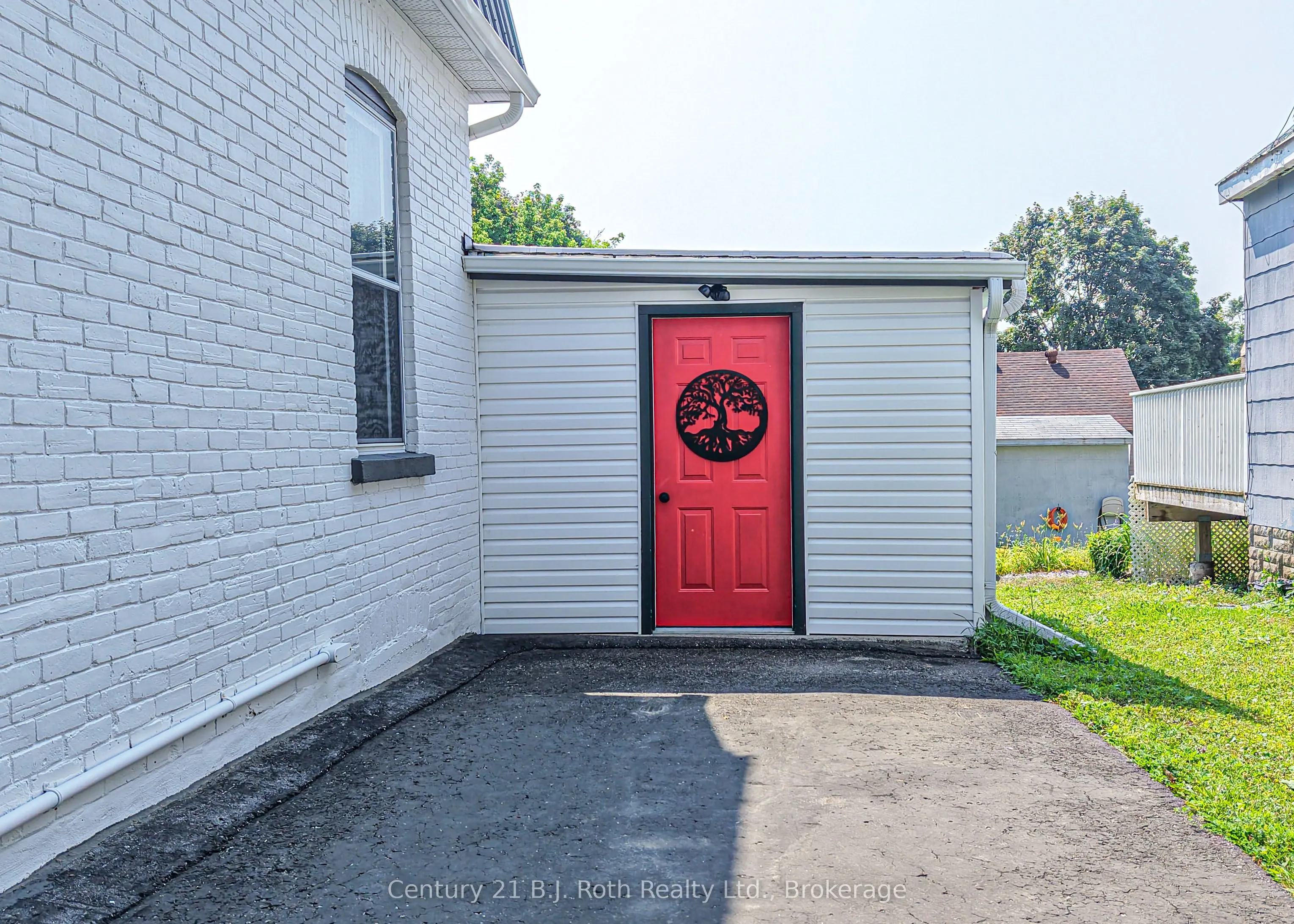 293 Nottawasaga Street