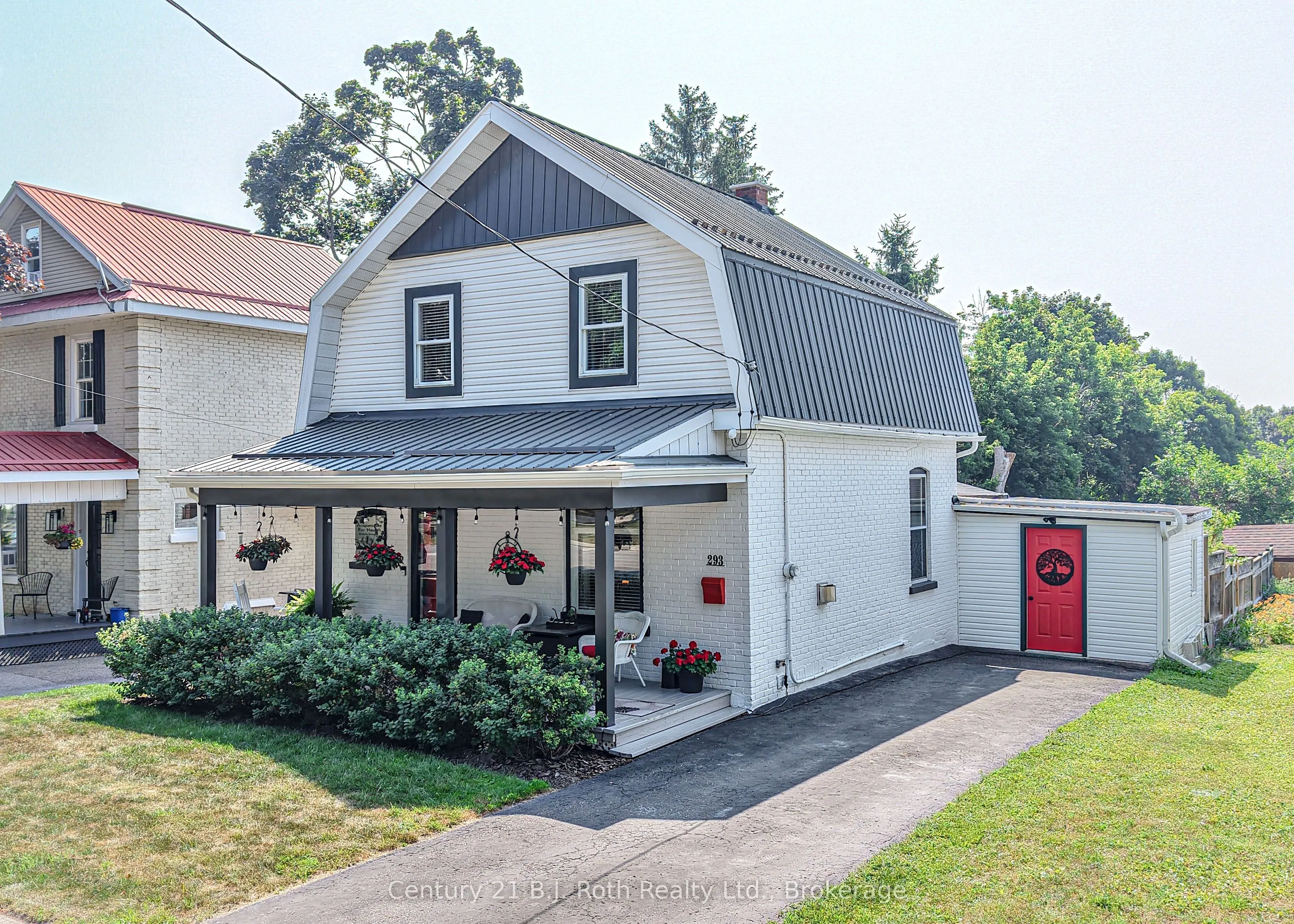 293 Nottawasaga Street