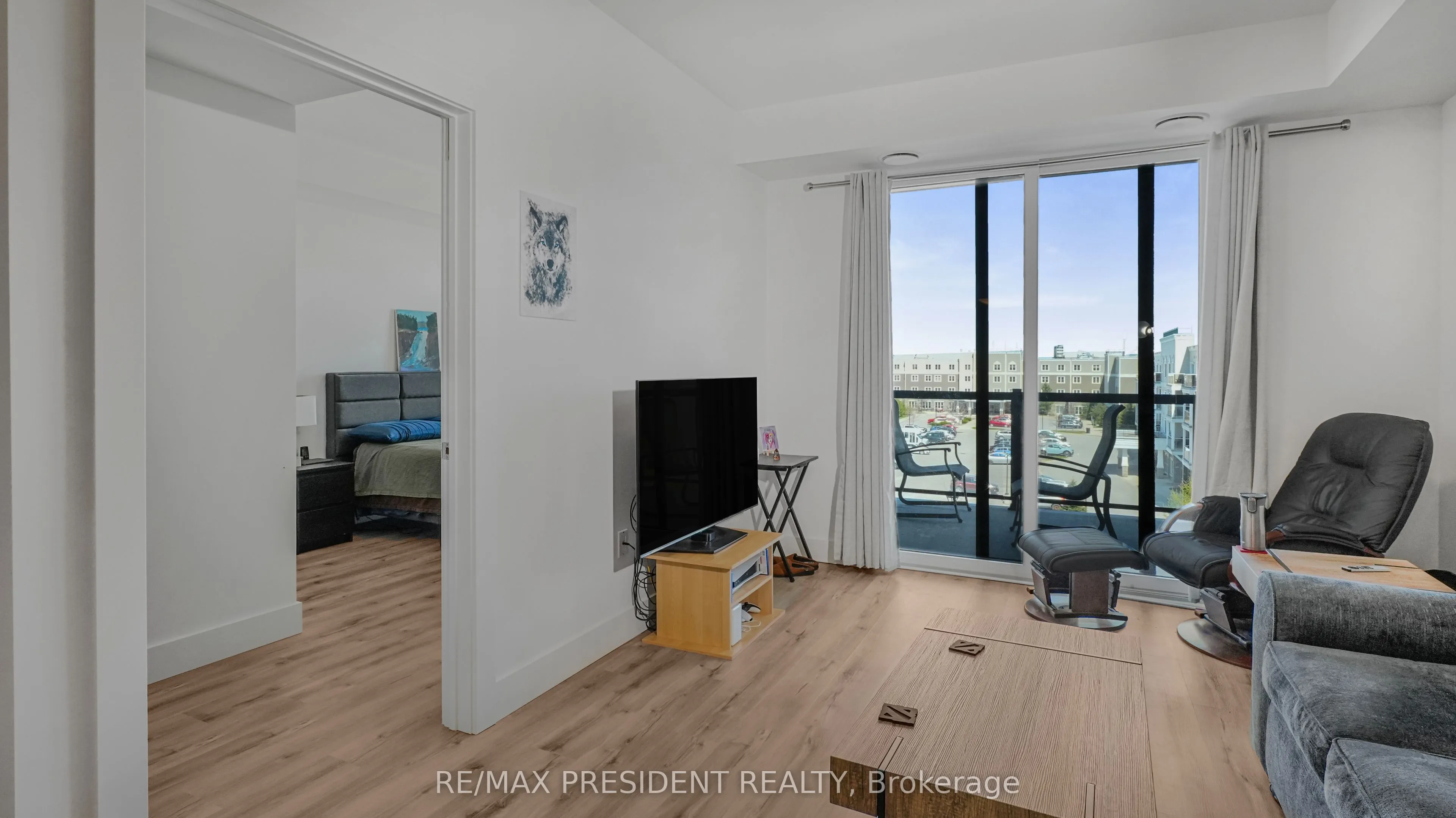 4 Kimberly Lane N, #403