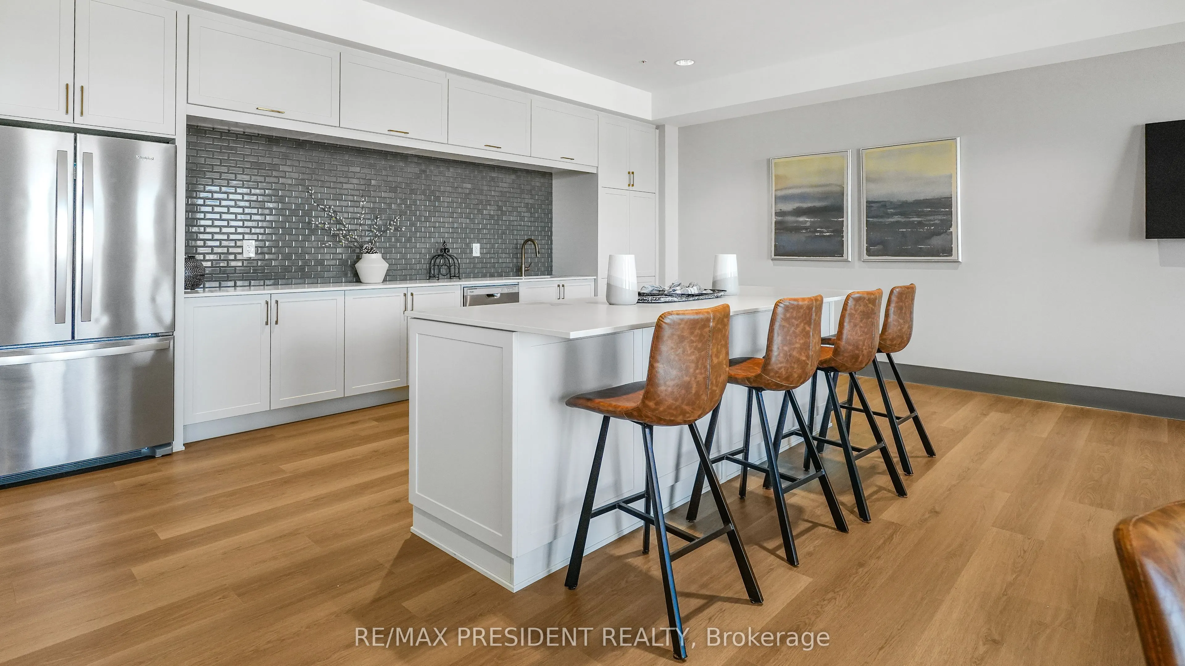 4 Kimberly Lane N, #403