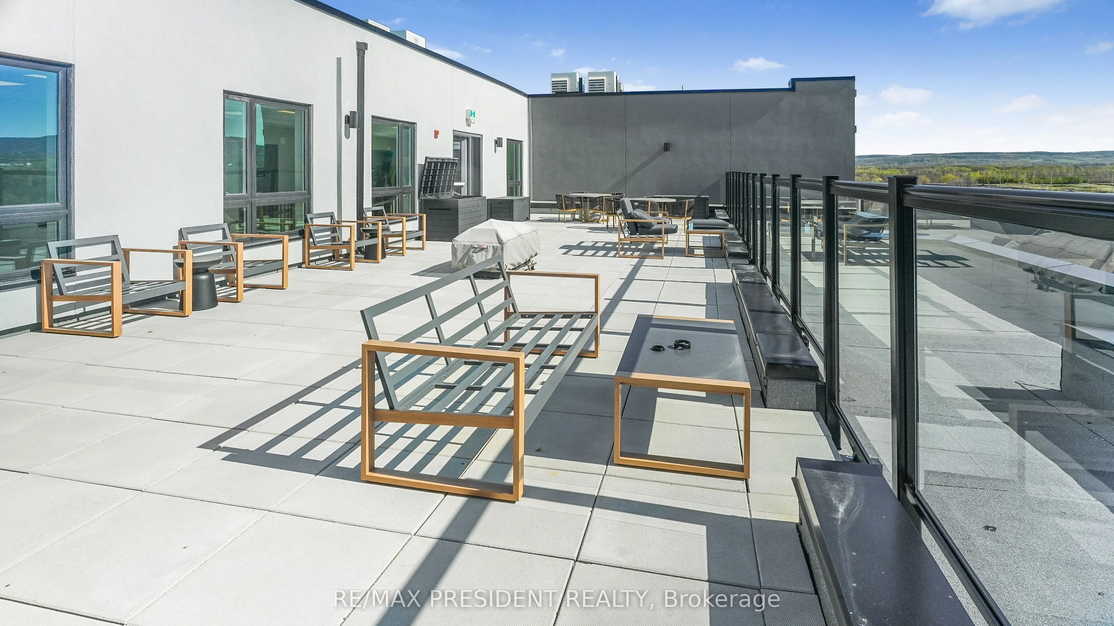 4 Kimberly Lane N, #403