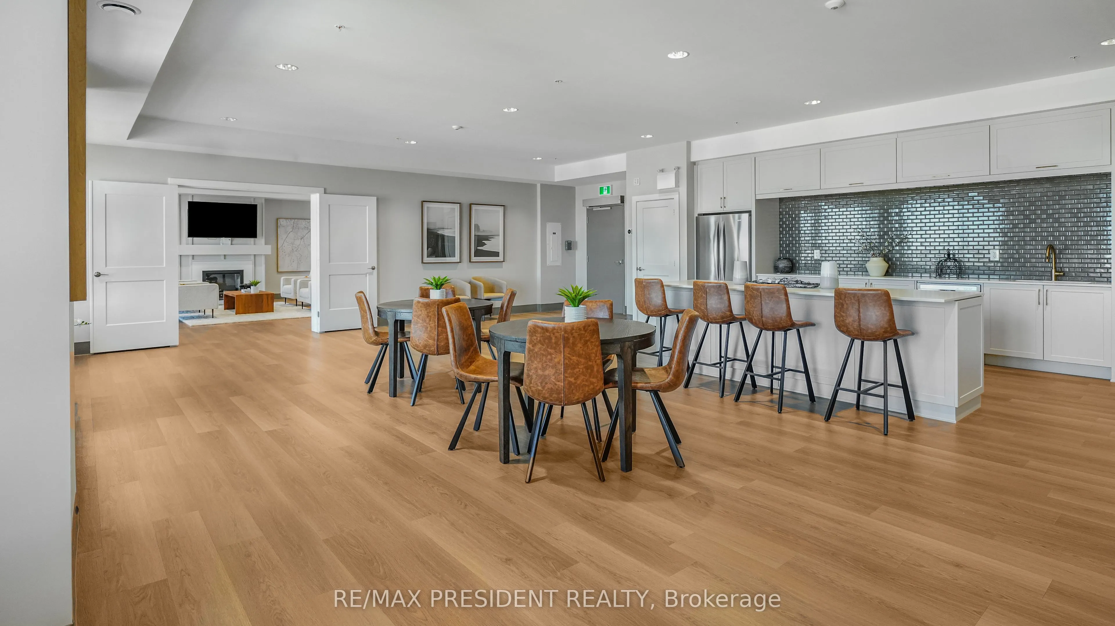 4 Kimberly Lane N, #403