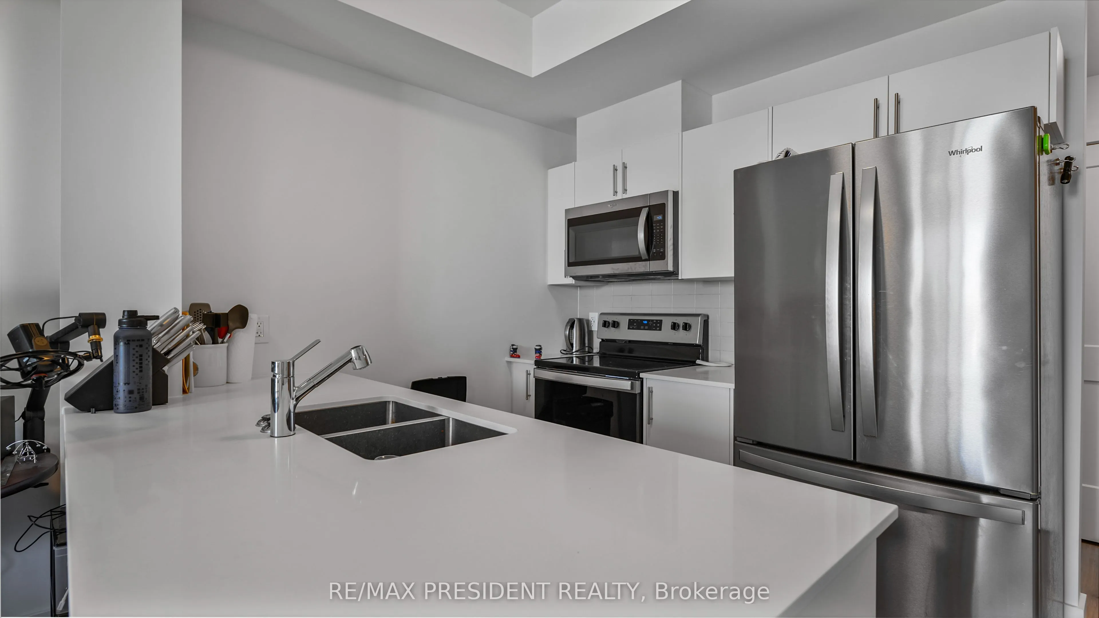 4 Kimberly Lane N, #403