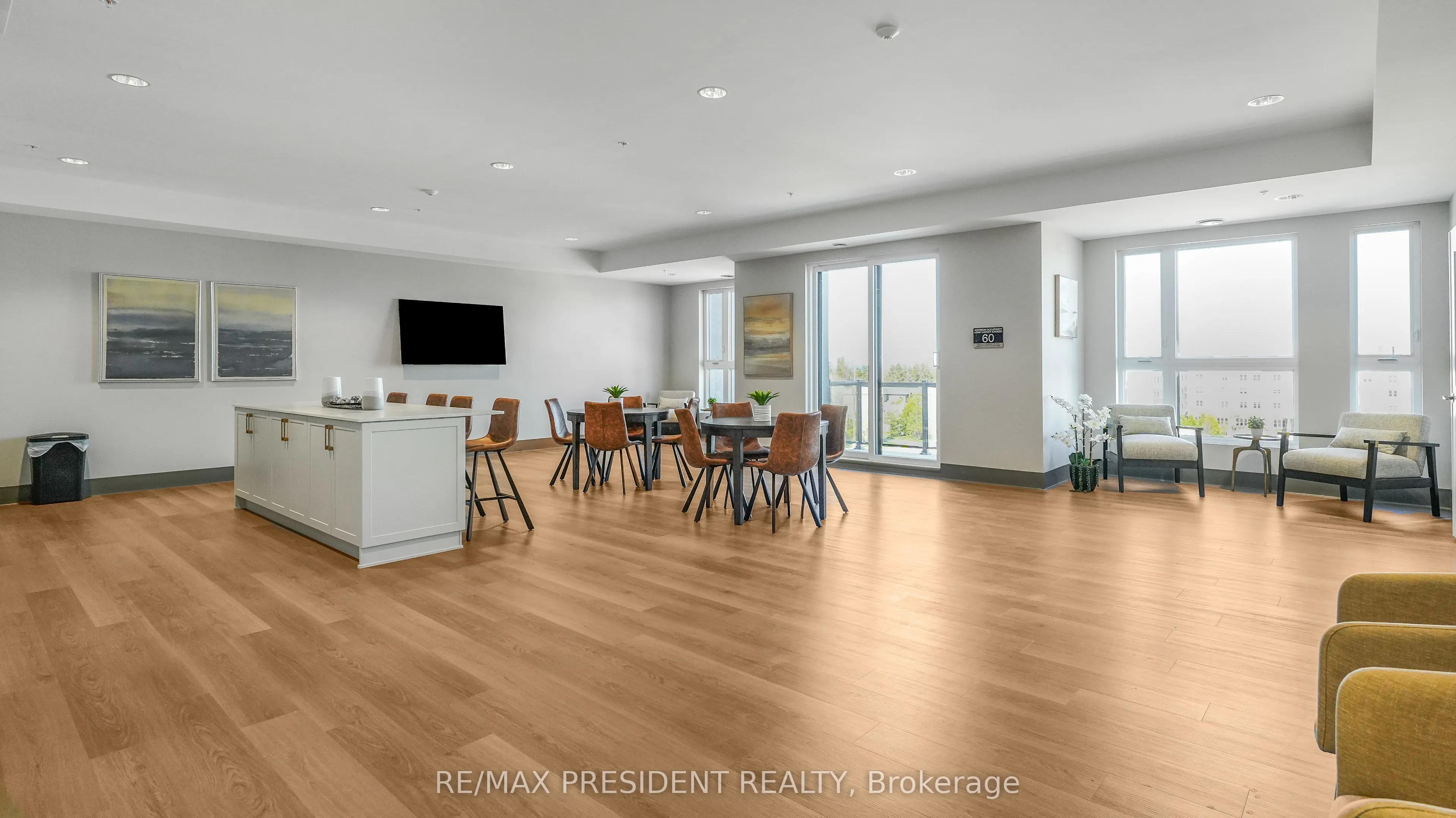 4 Kimberly Lane N, #403