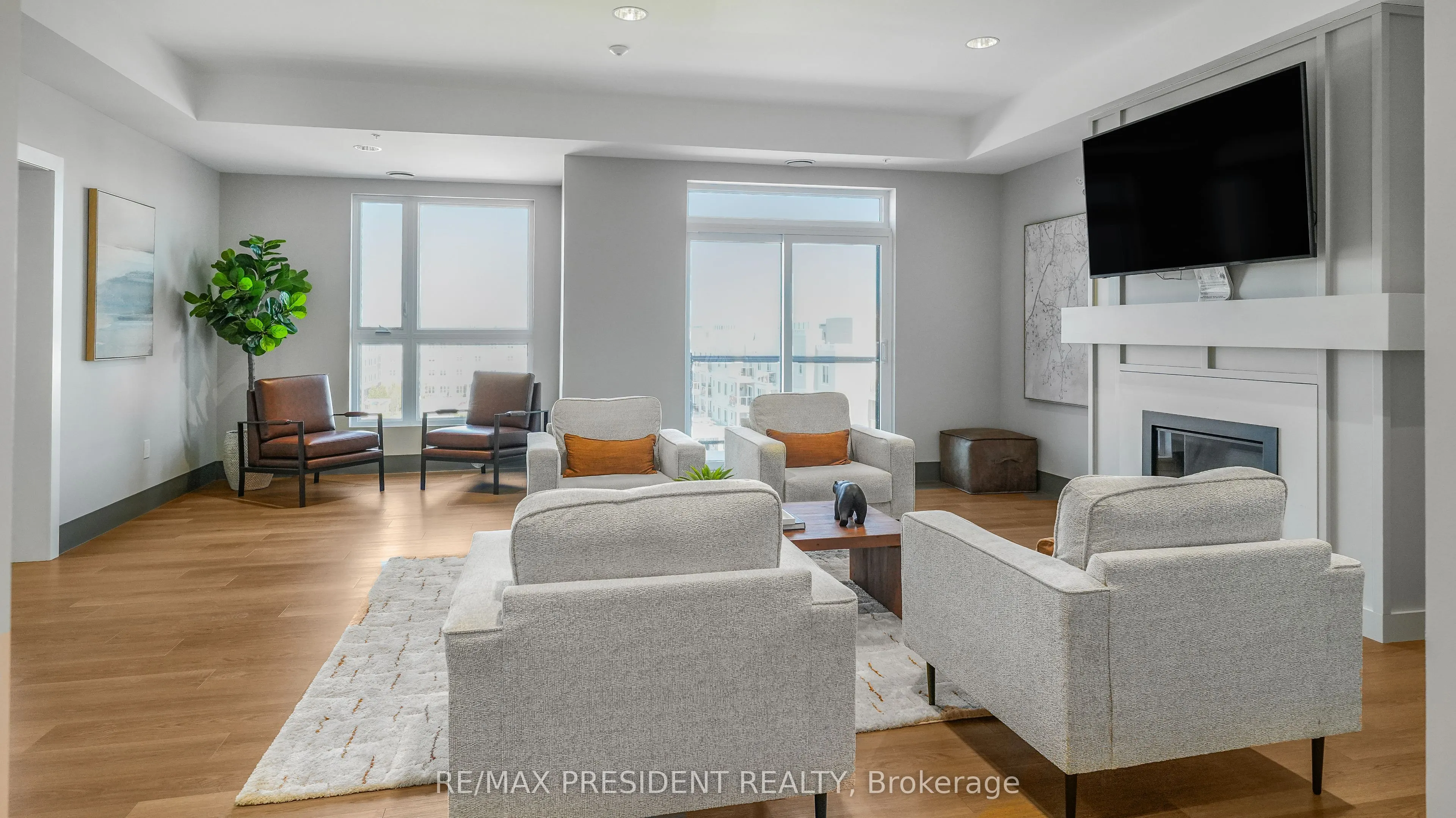 4 Kimberly Lane N, #403