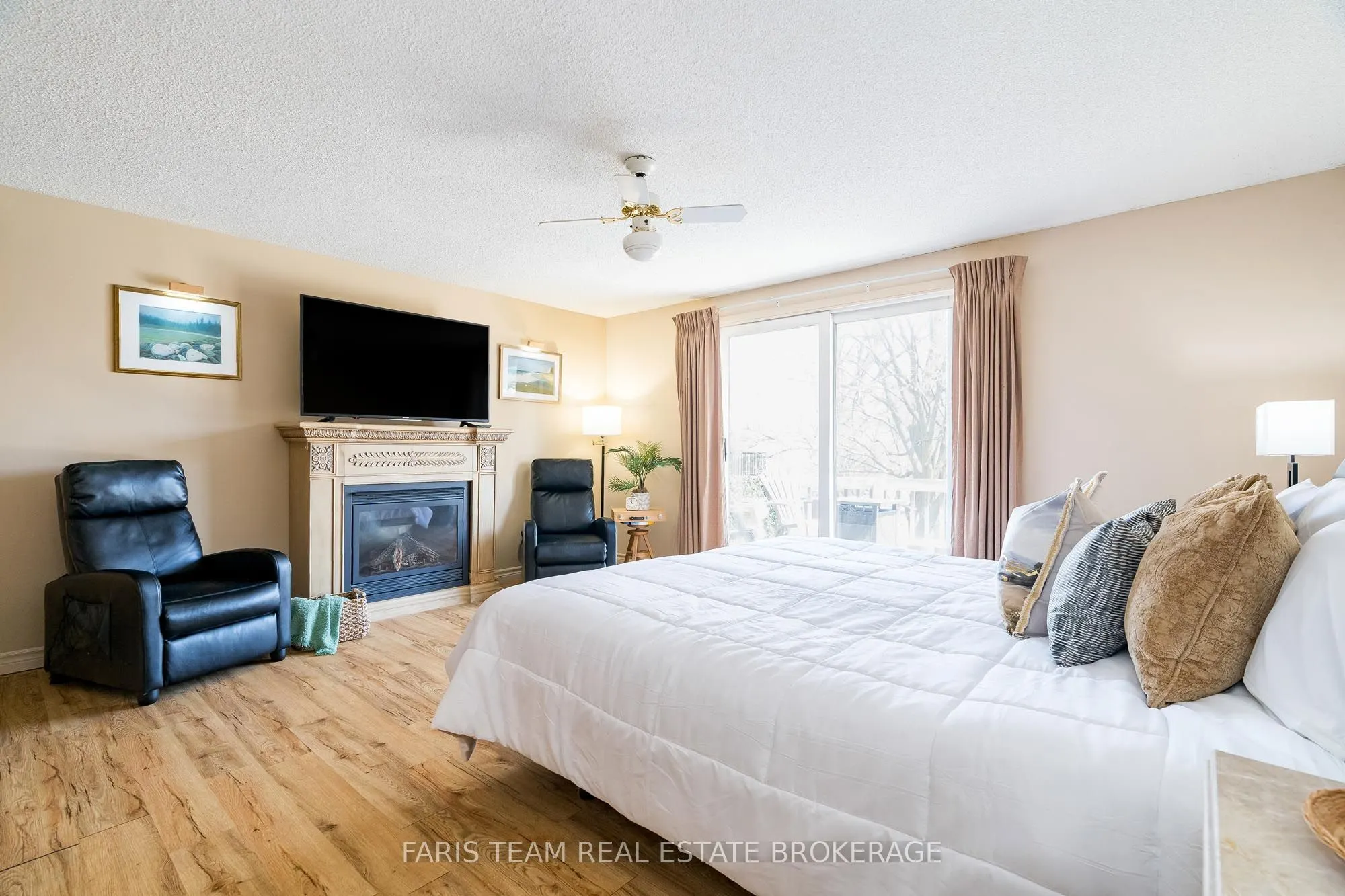 671 Algonquin Drive