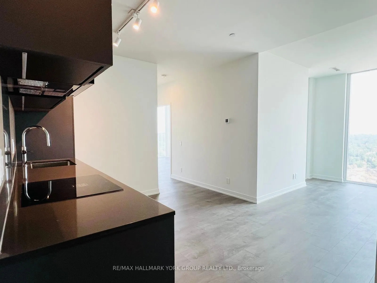 39 Mary Street, #3104