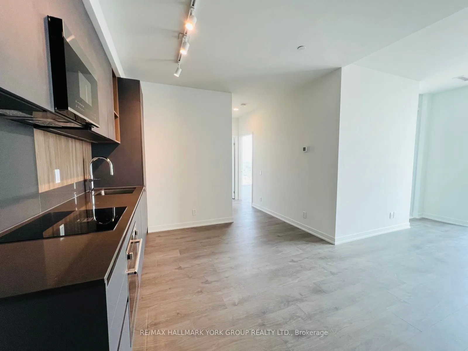39 Mary Street, #3104