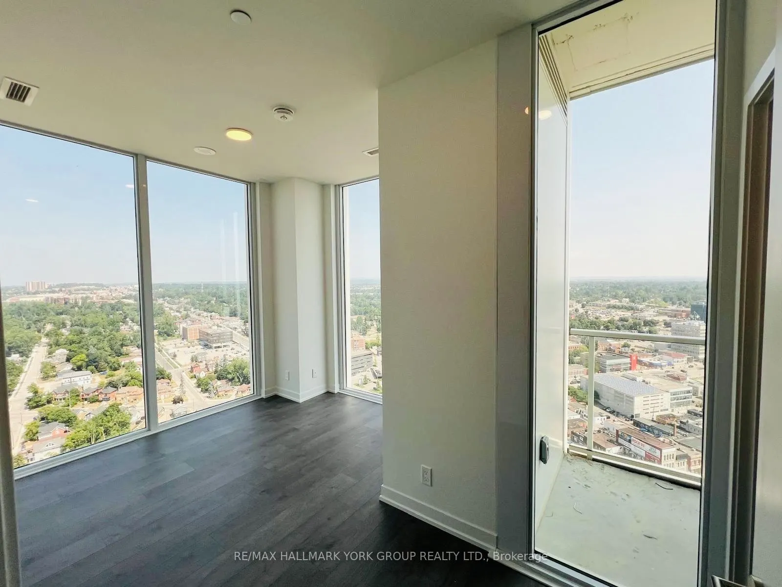 39 Mary Street, #3104