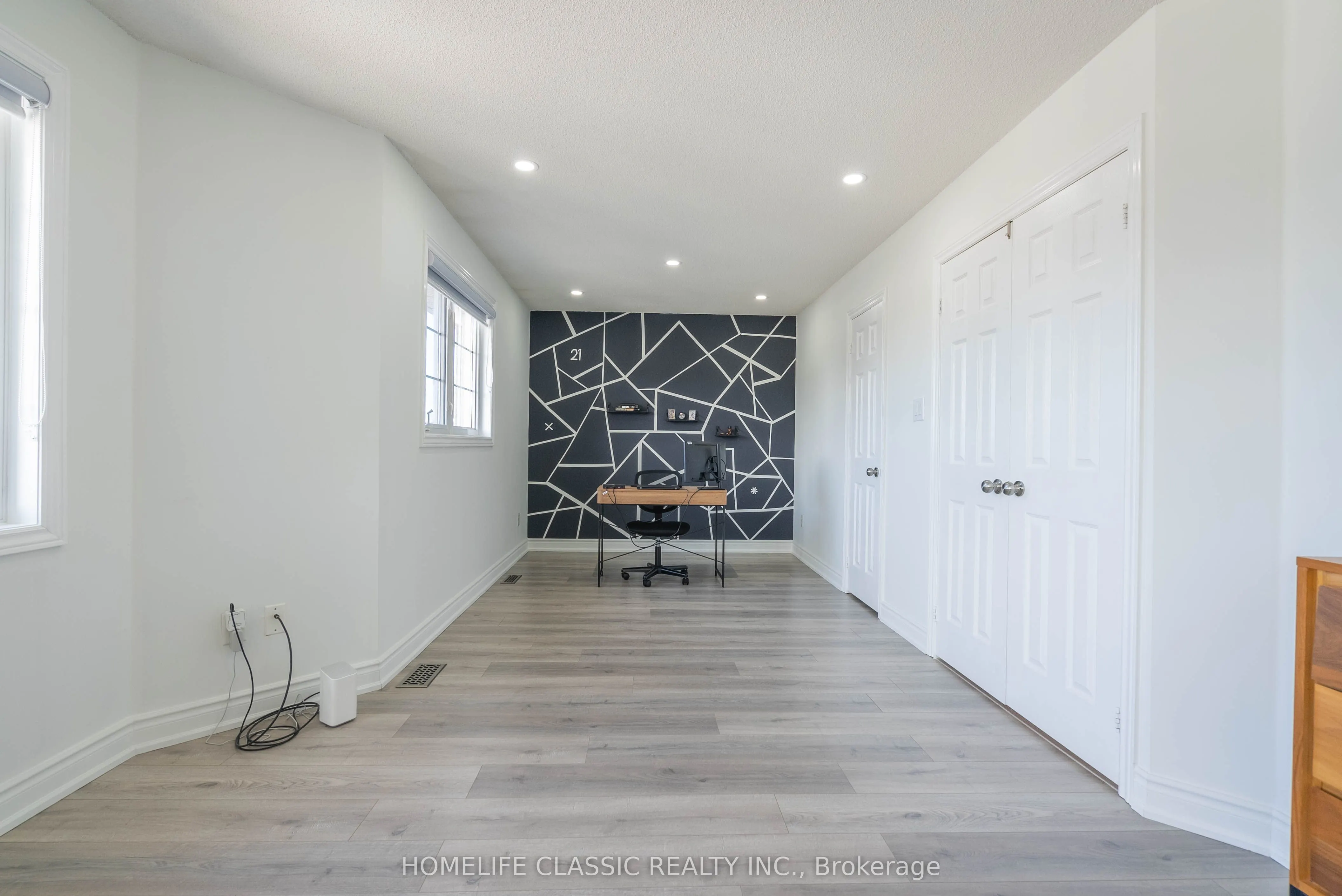 51 Hawkins Drive