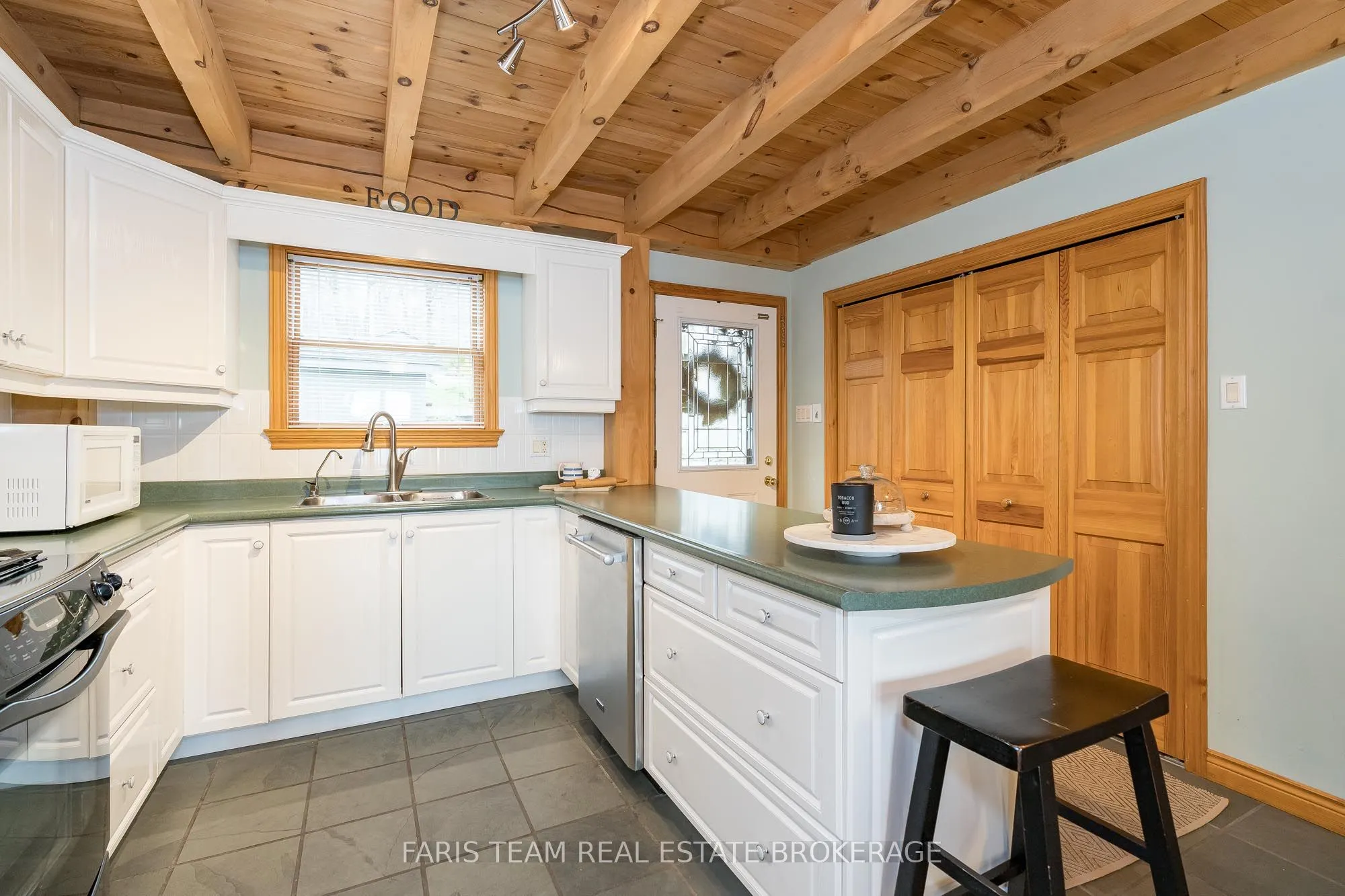 431 Mundy's Bay Road