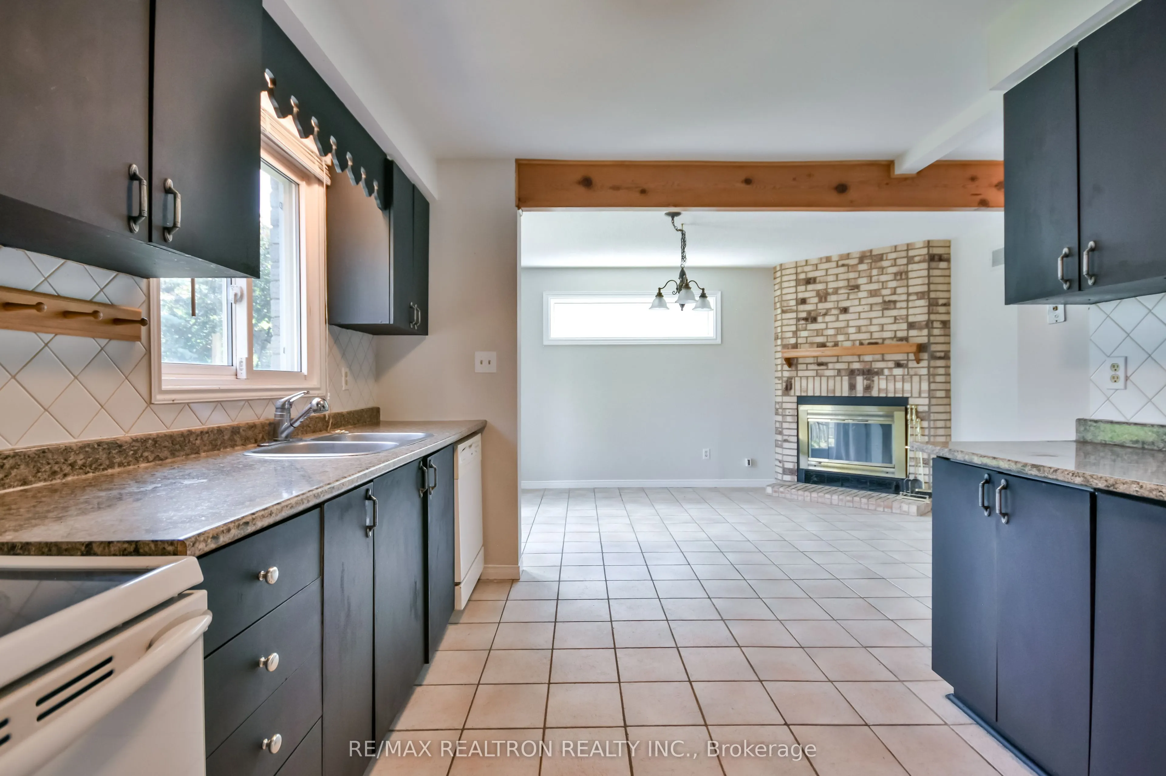 54 Carruthers Crescent