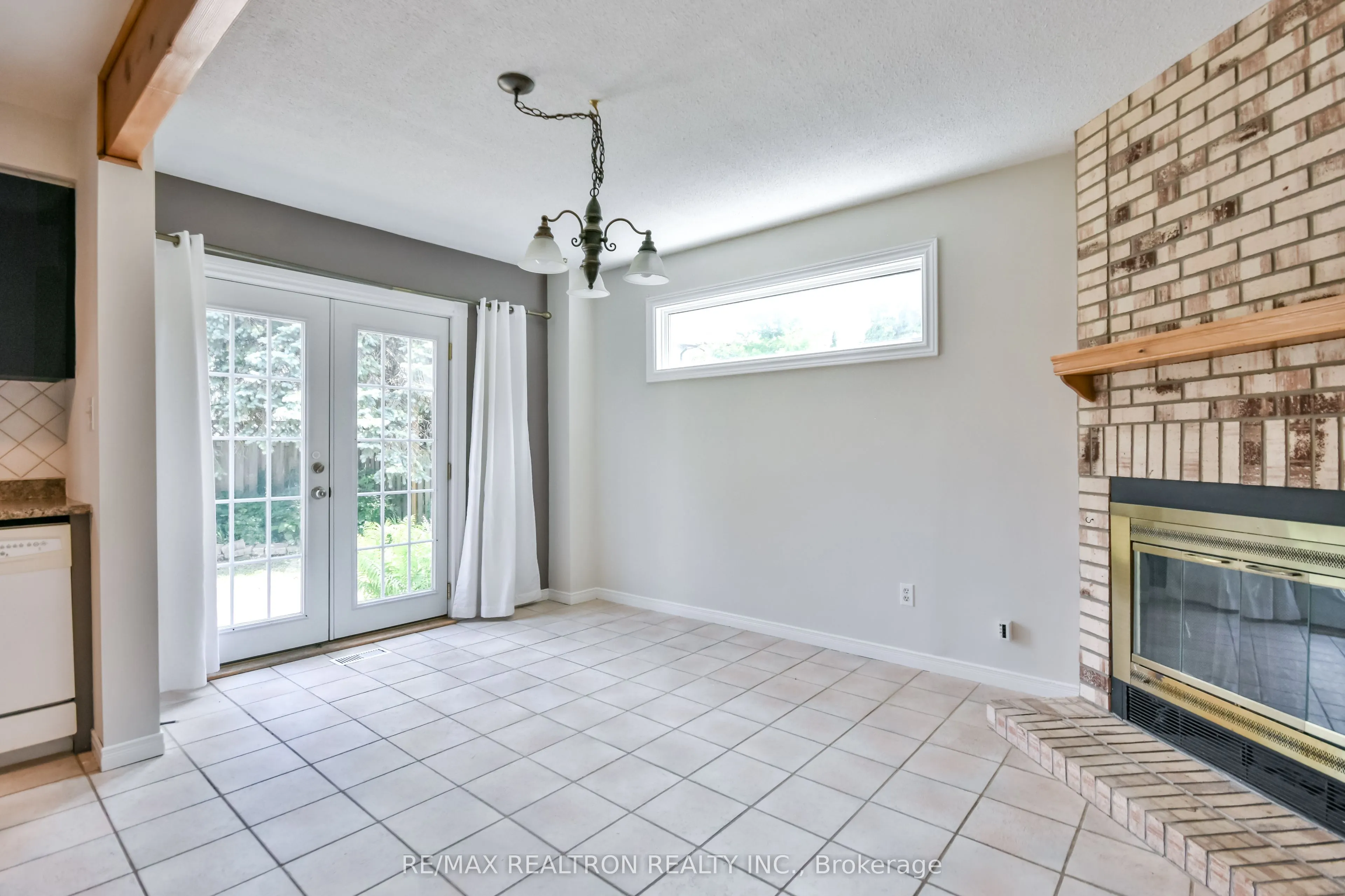 54 Carruthers Crescent