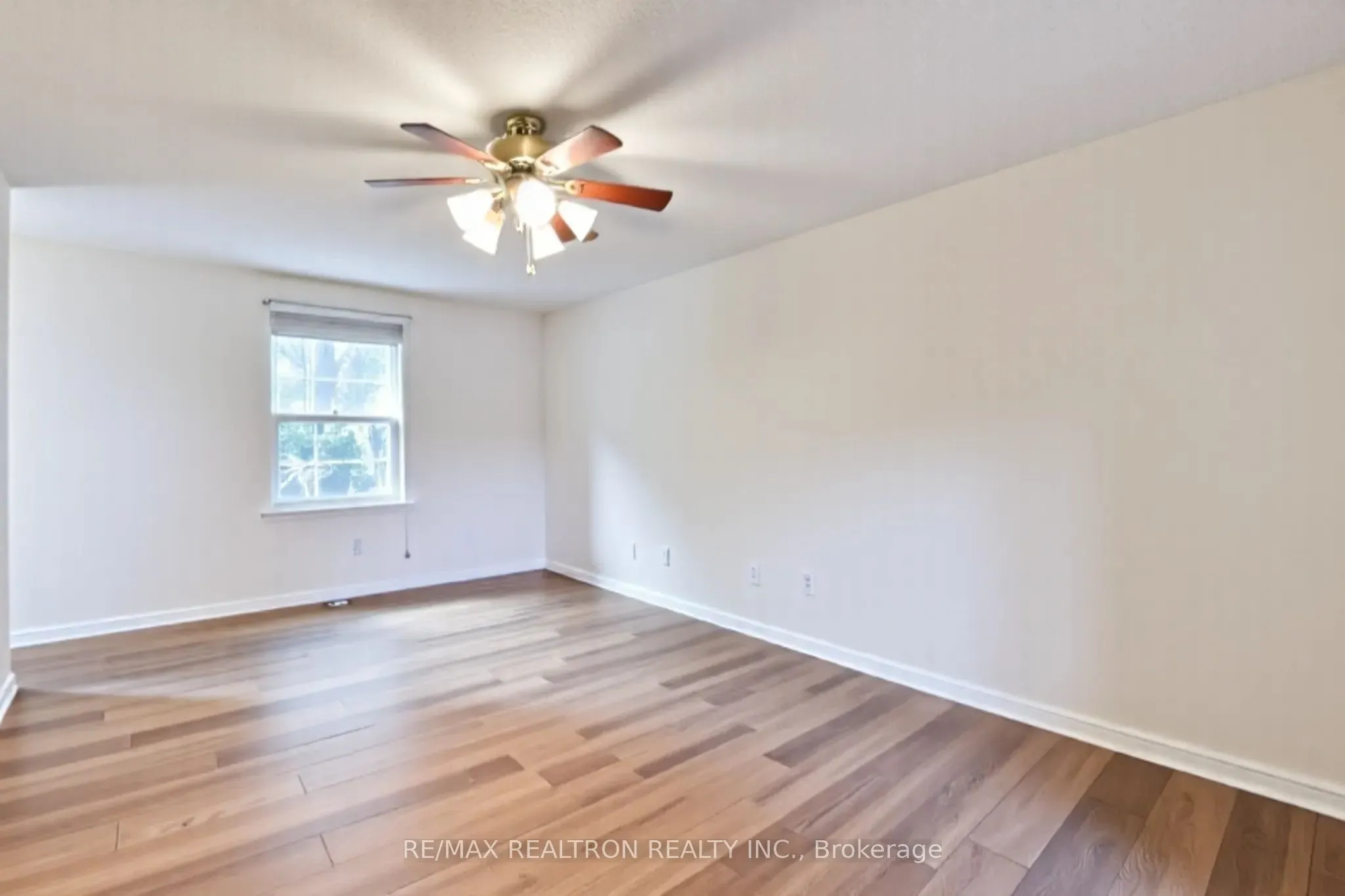 54 Carruthers Crescent