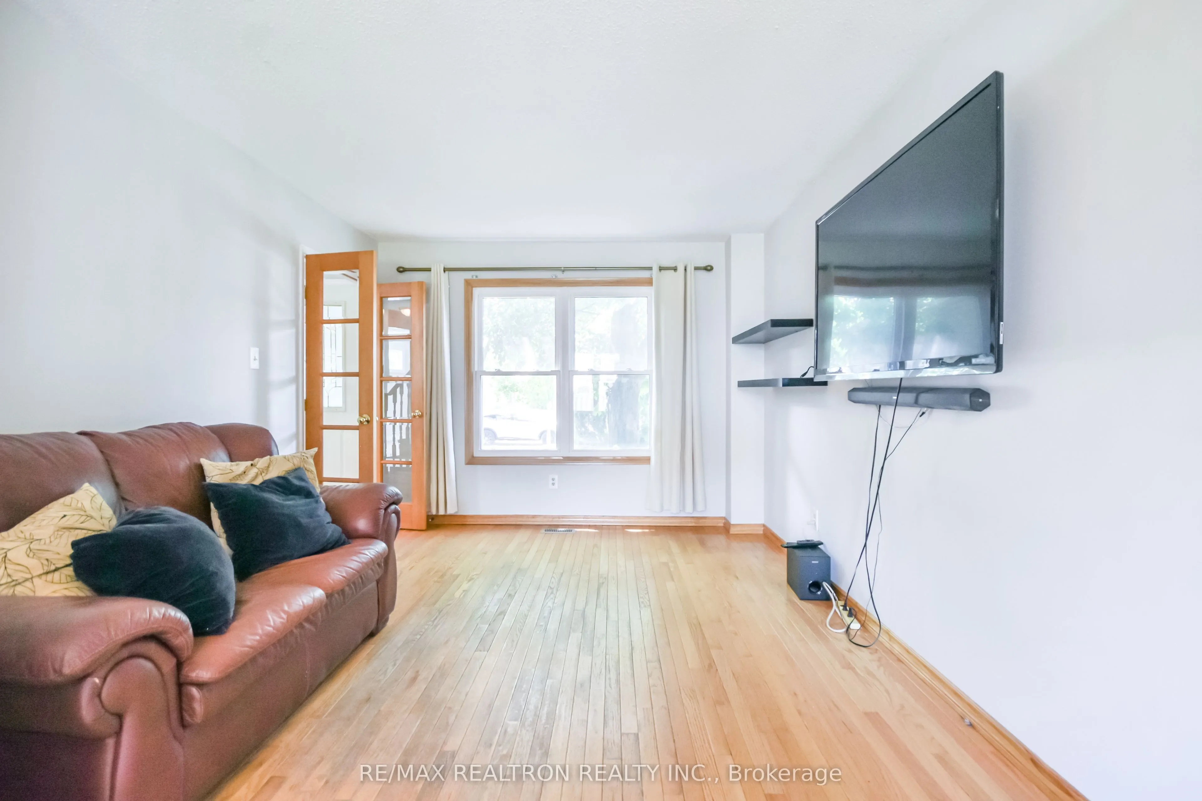 54 Carruthers Crescent