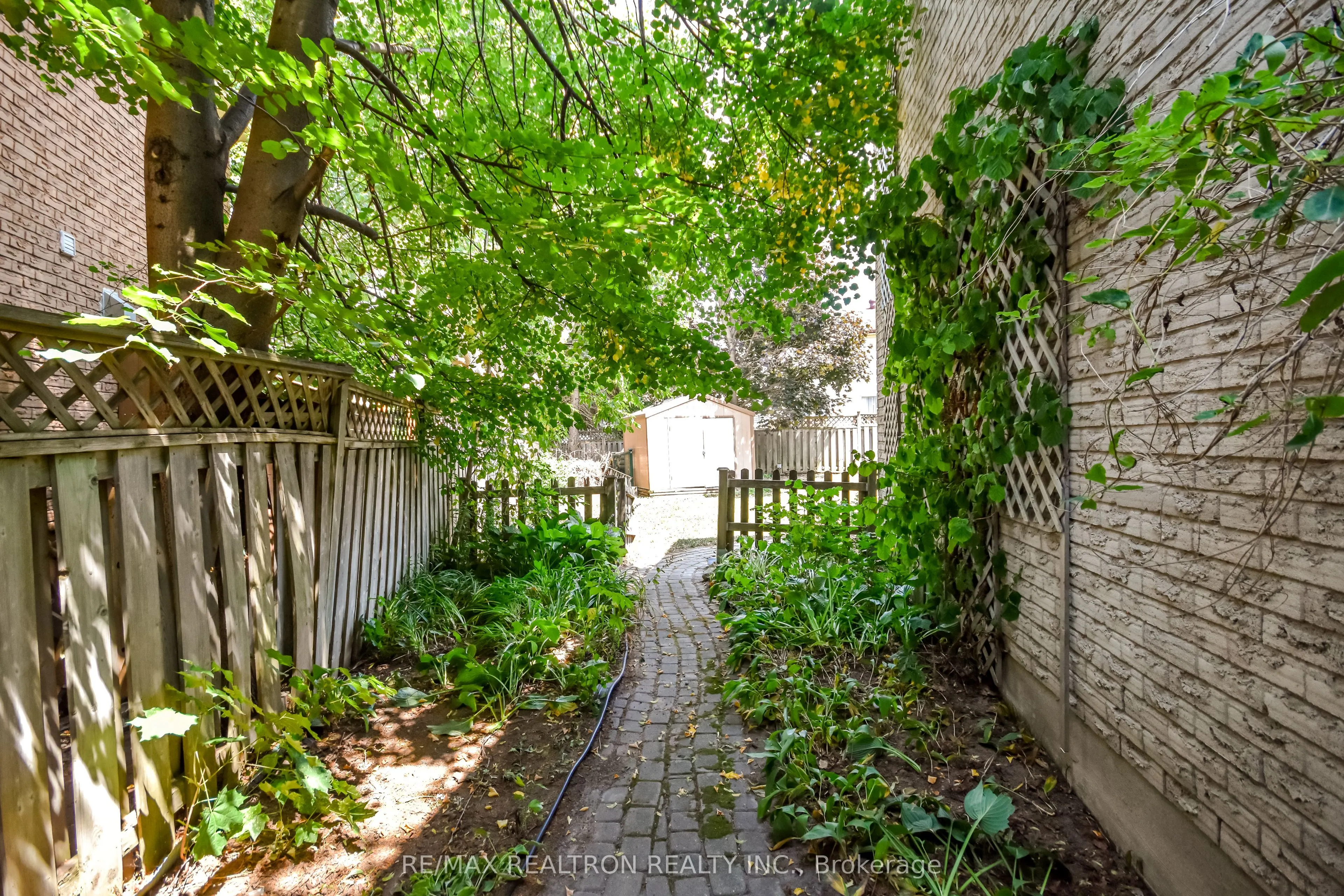 54 Carruthers Crescent