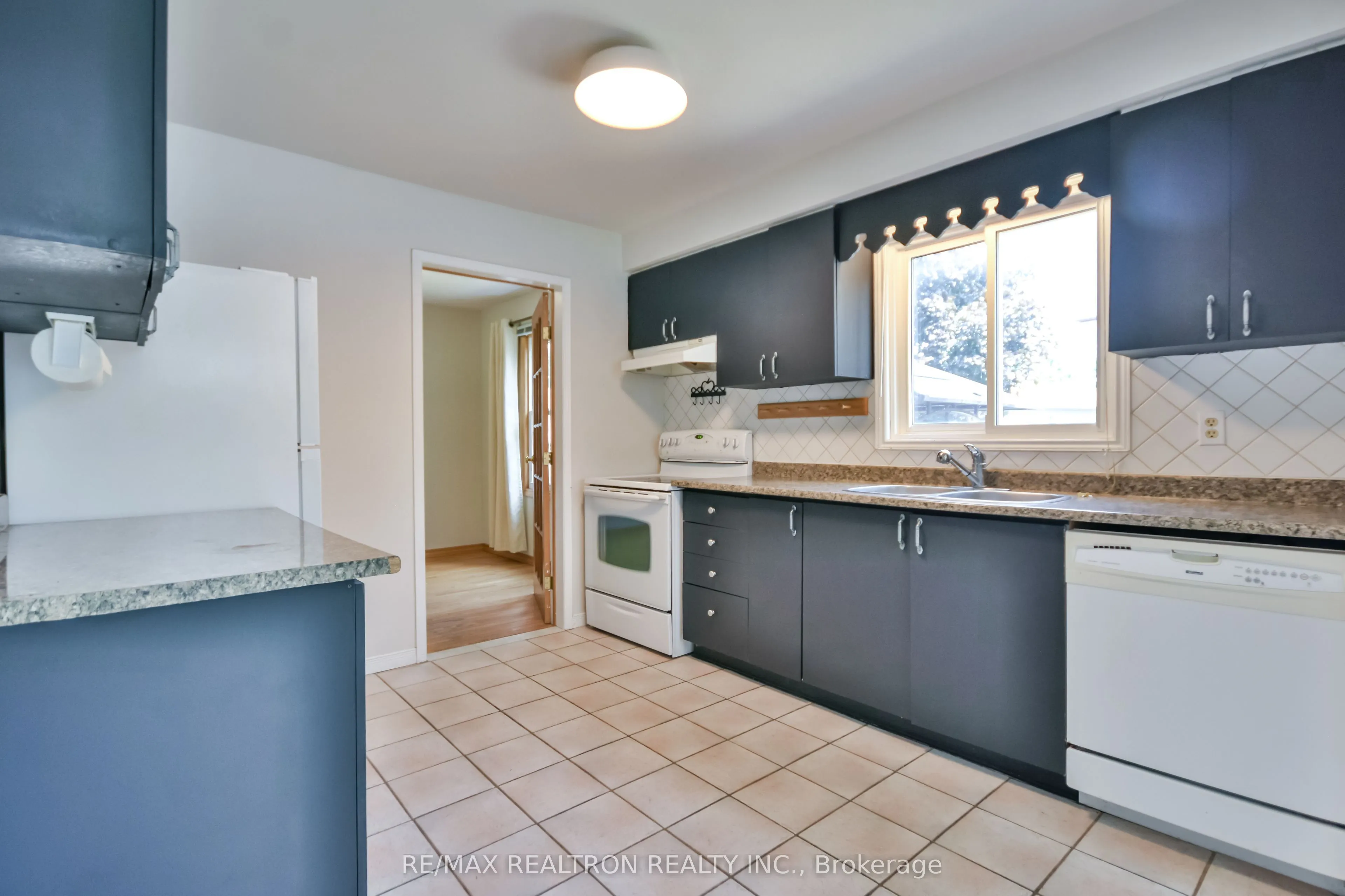 54 Carruthers Crescent