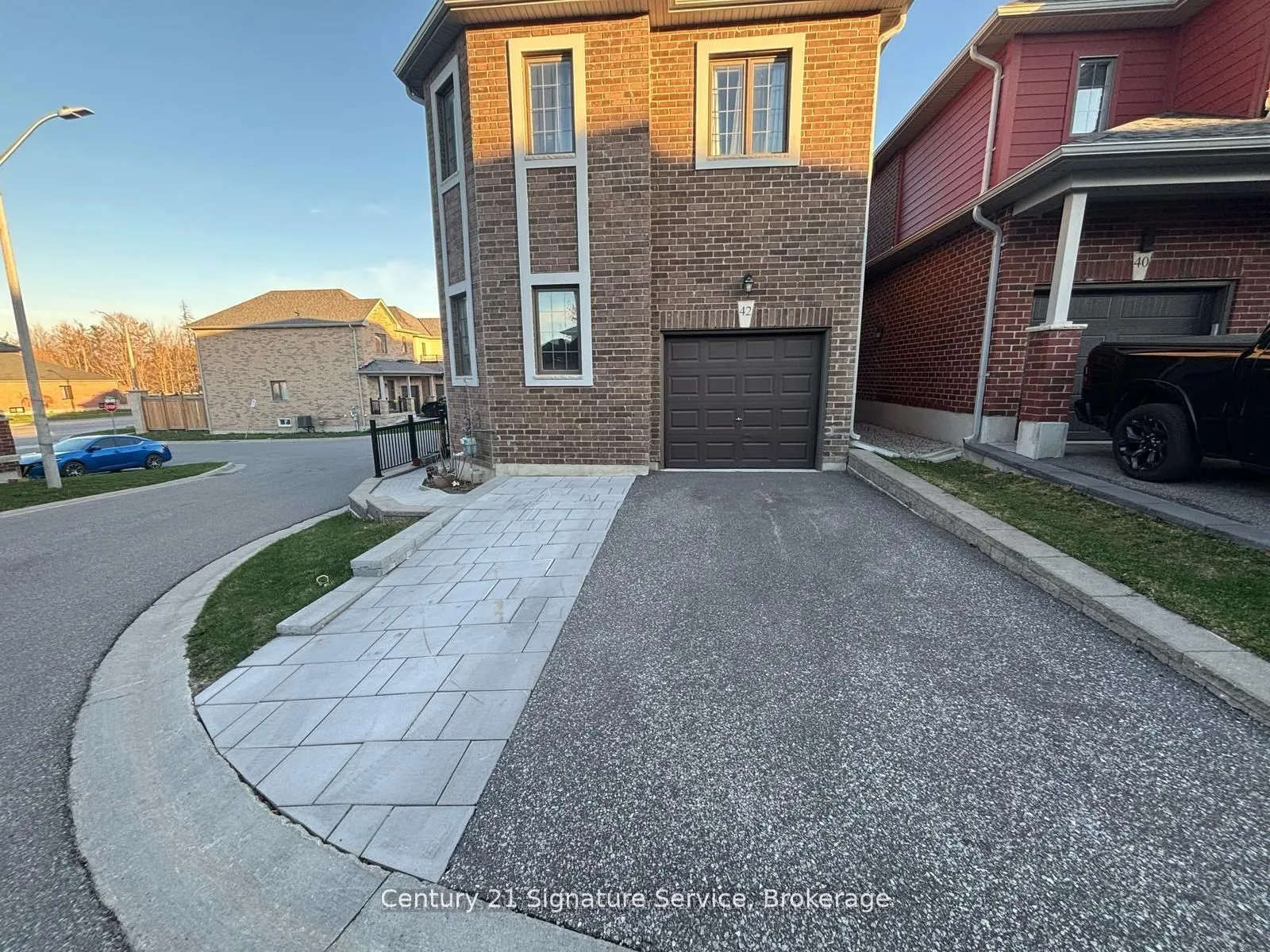 42 Bedford Estates Crescent