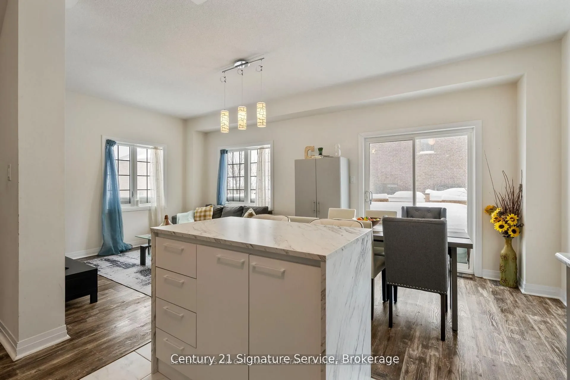 42 Bedford Estates Crescent