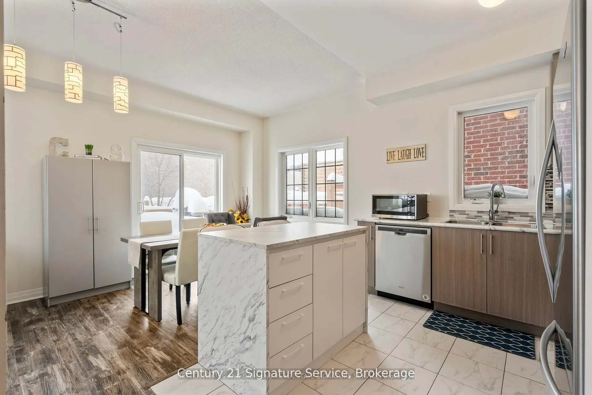 42 Bedford Estates Crescent