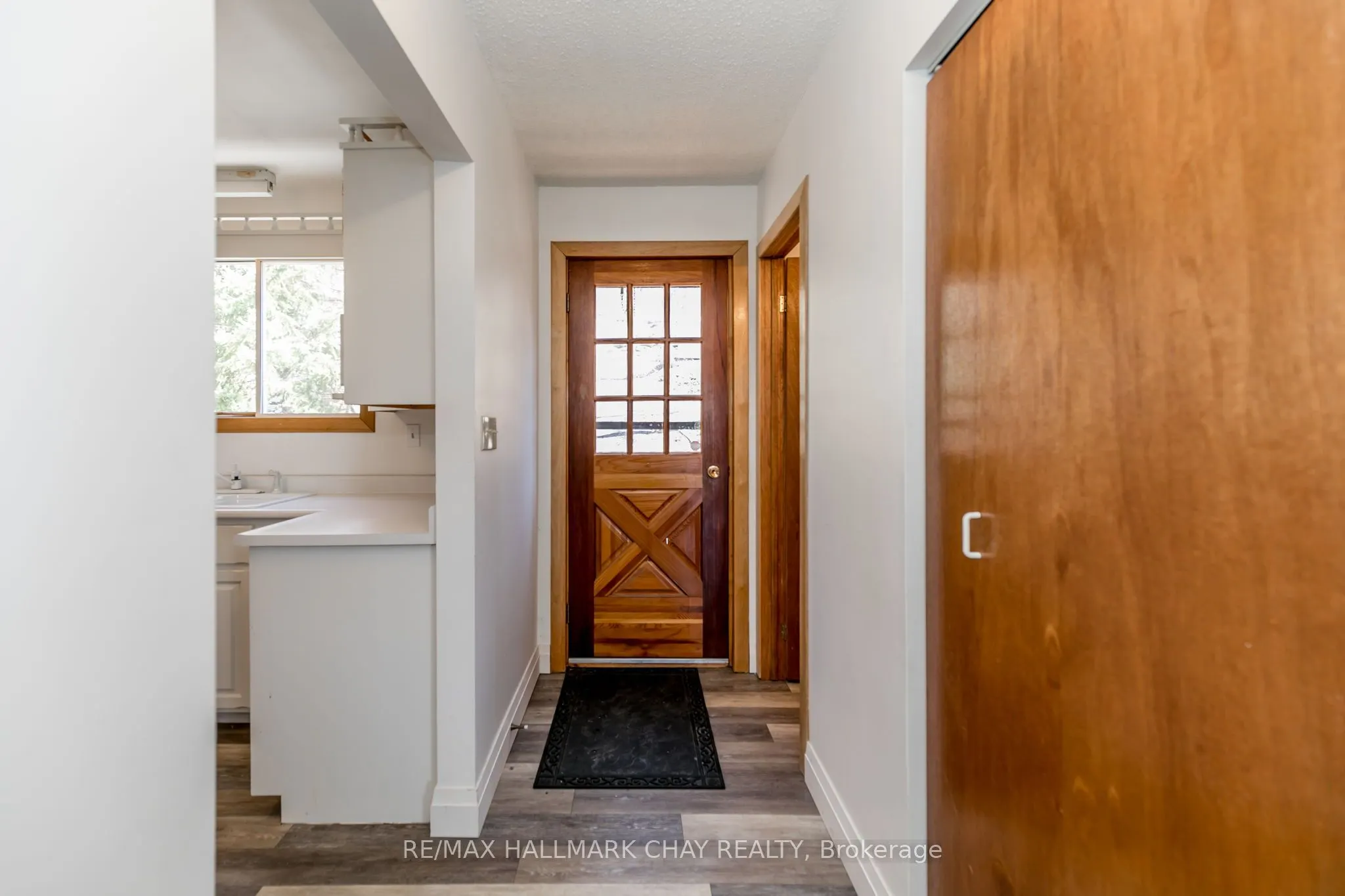 176 Farlain Lake Road E