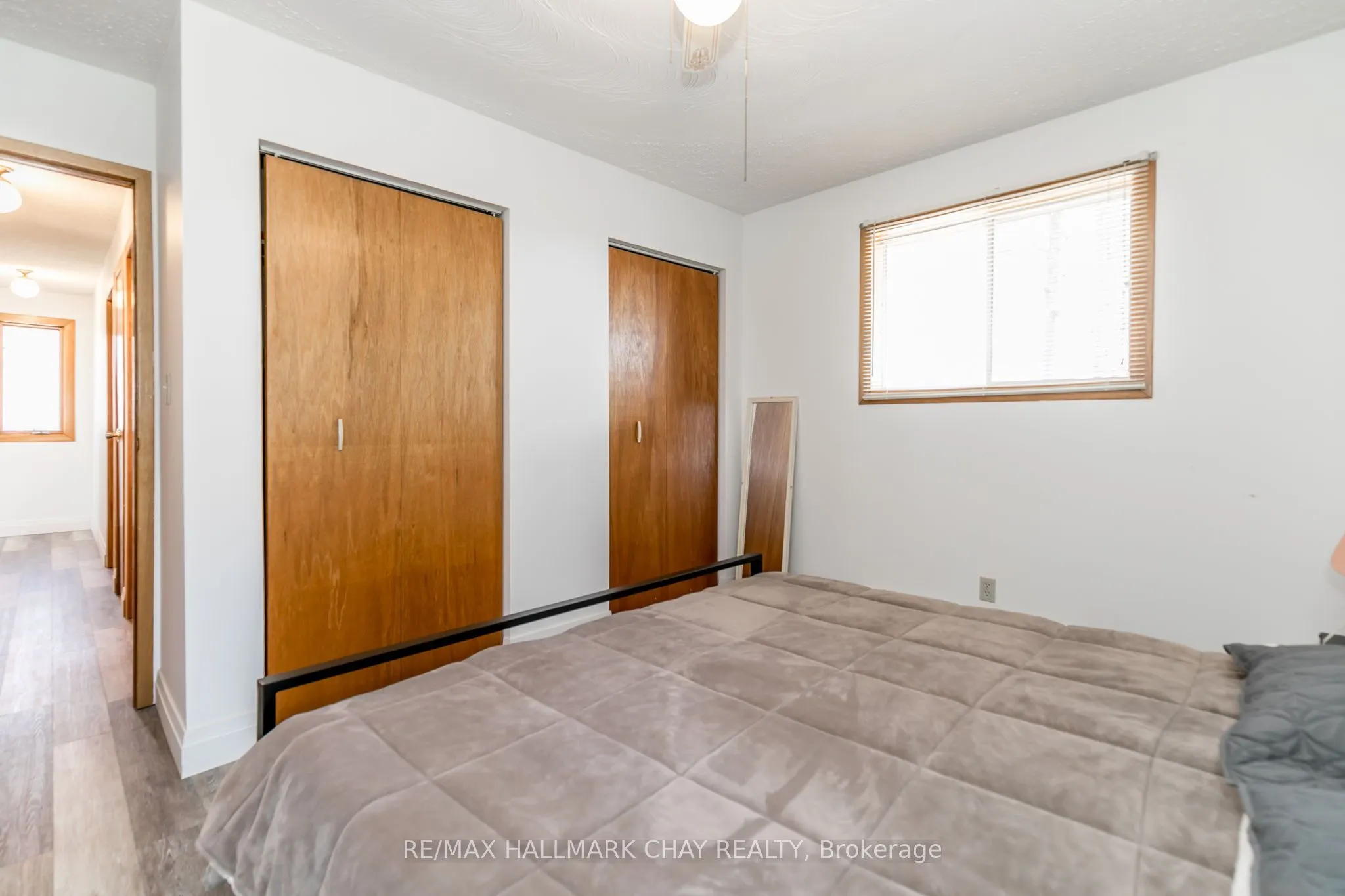 176 Farlain Lake Road E