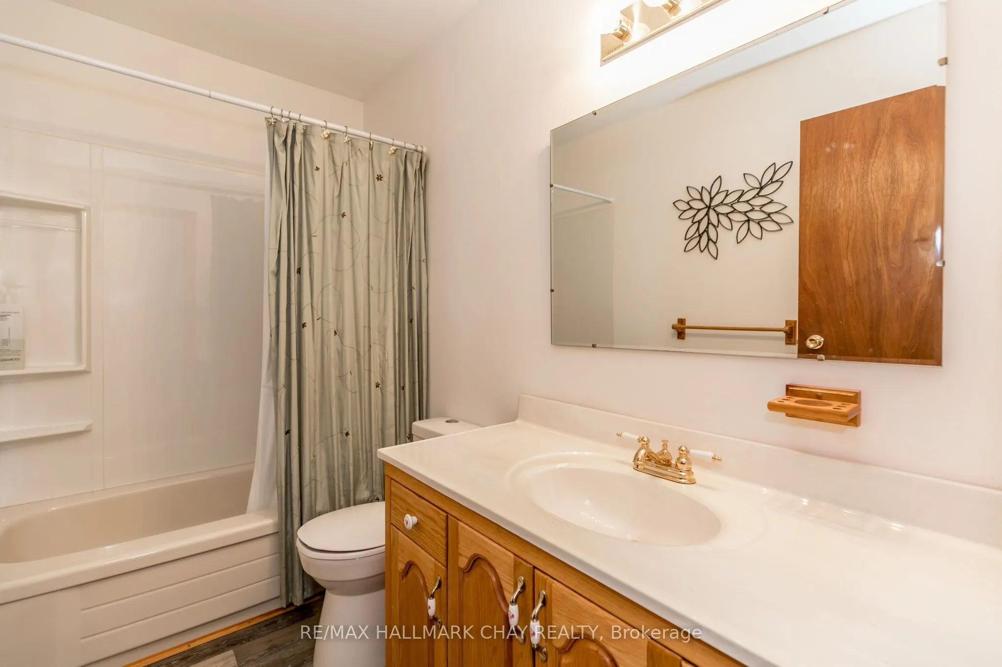 176 Farlain Lake Road E