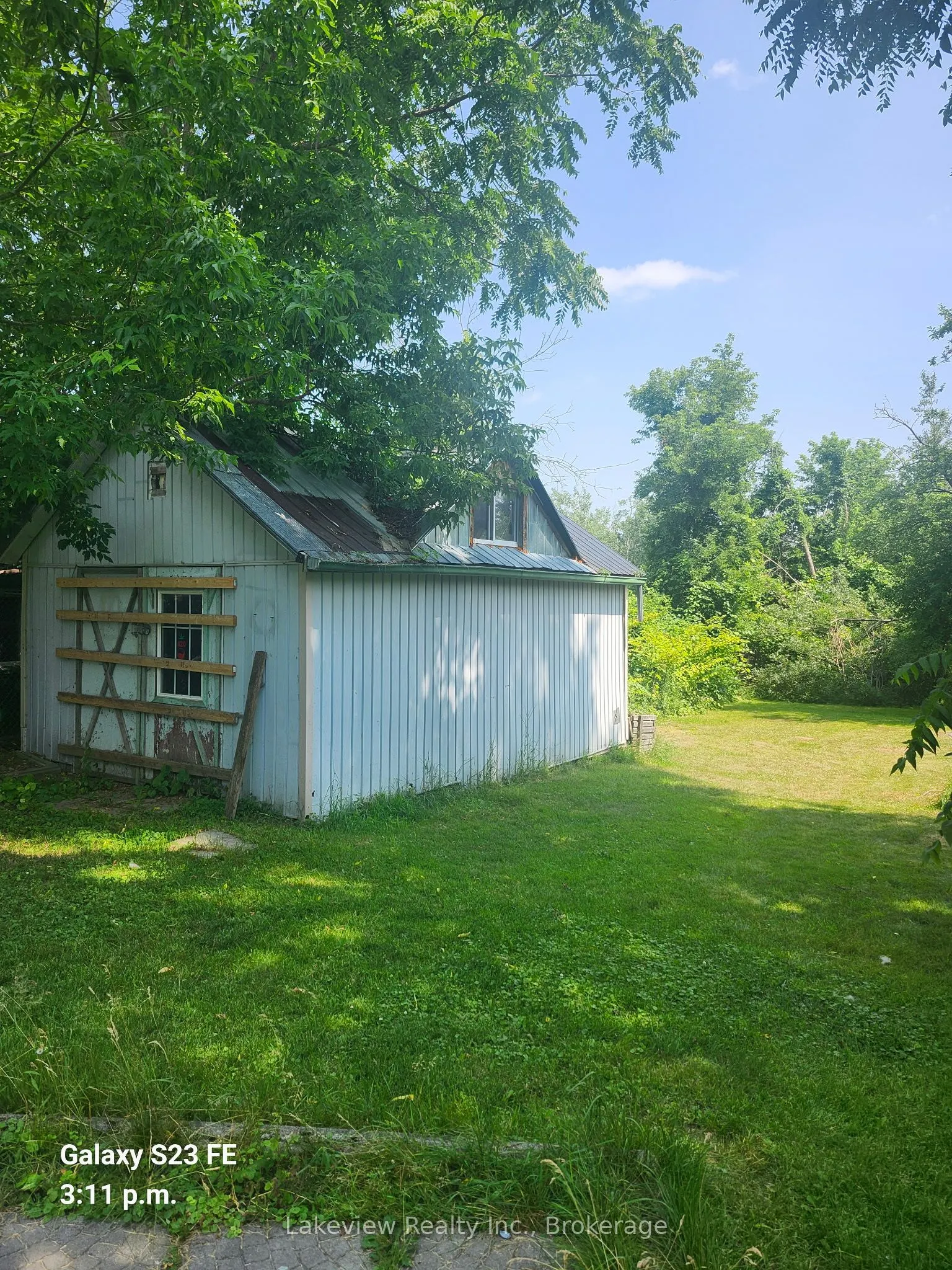 159 Barrie Road E