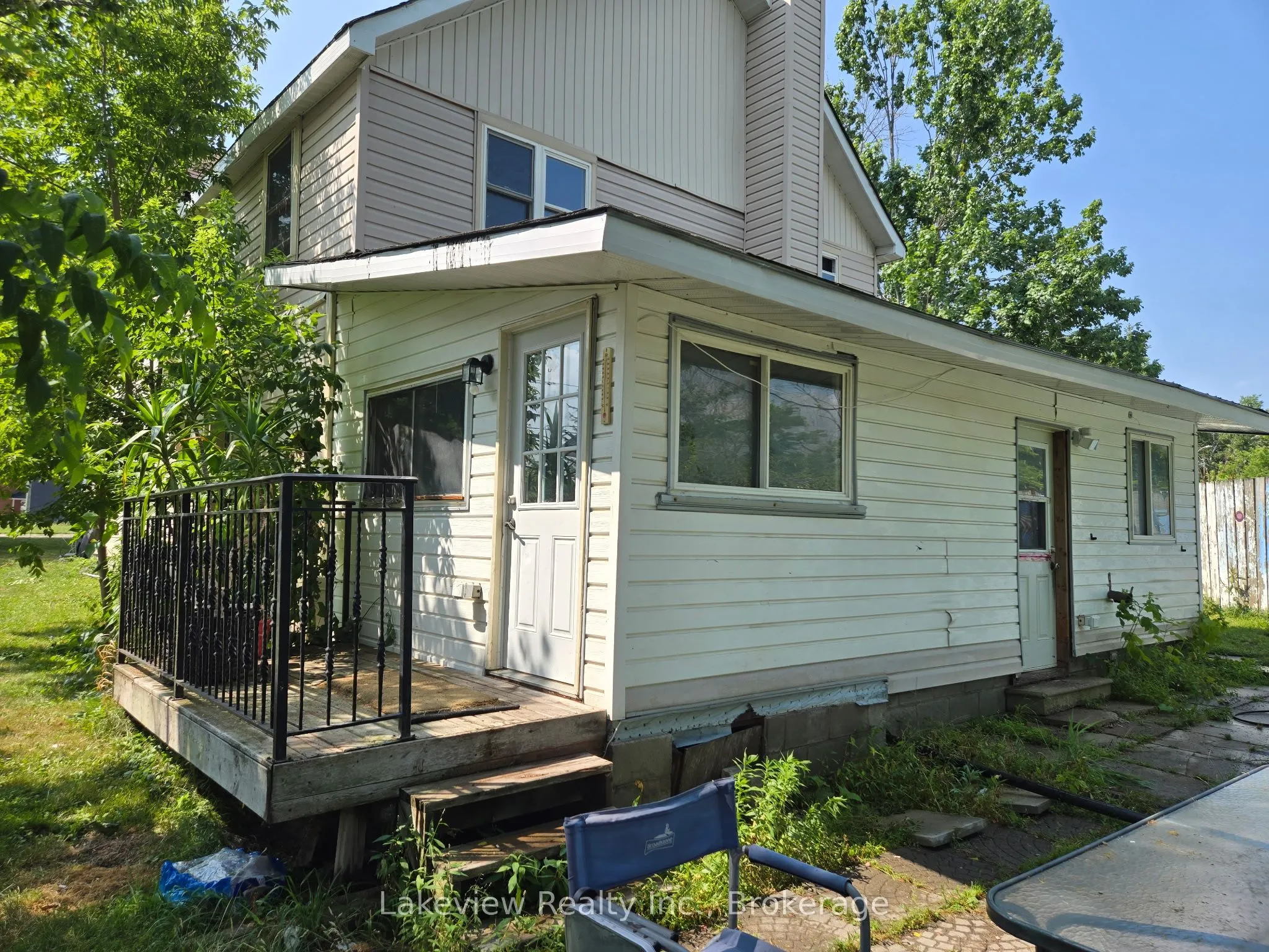 159 Barrie Road E