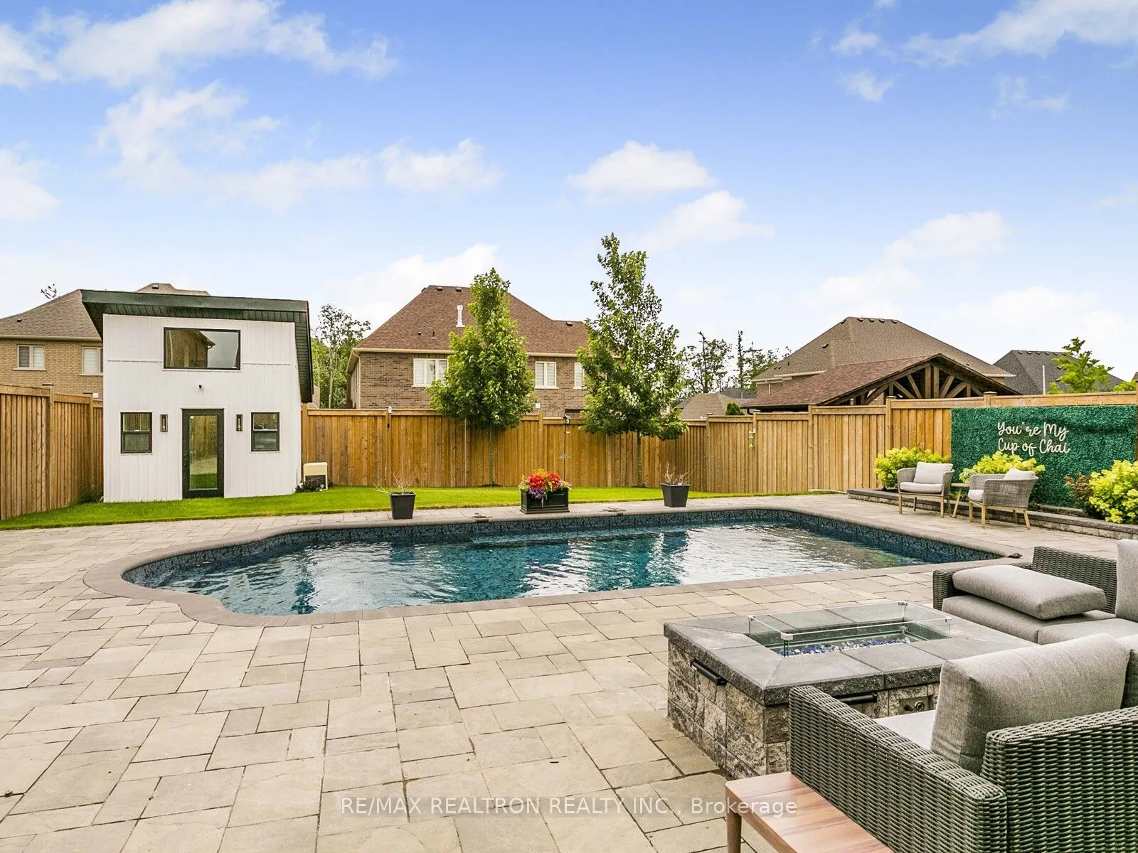 107 Victoria Wood Avenue