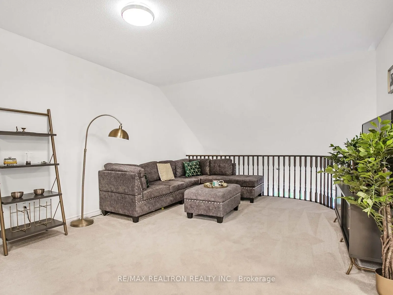 107 Victoria Wood Avenue