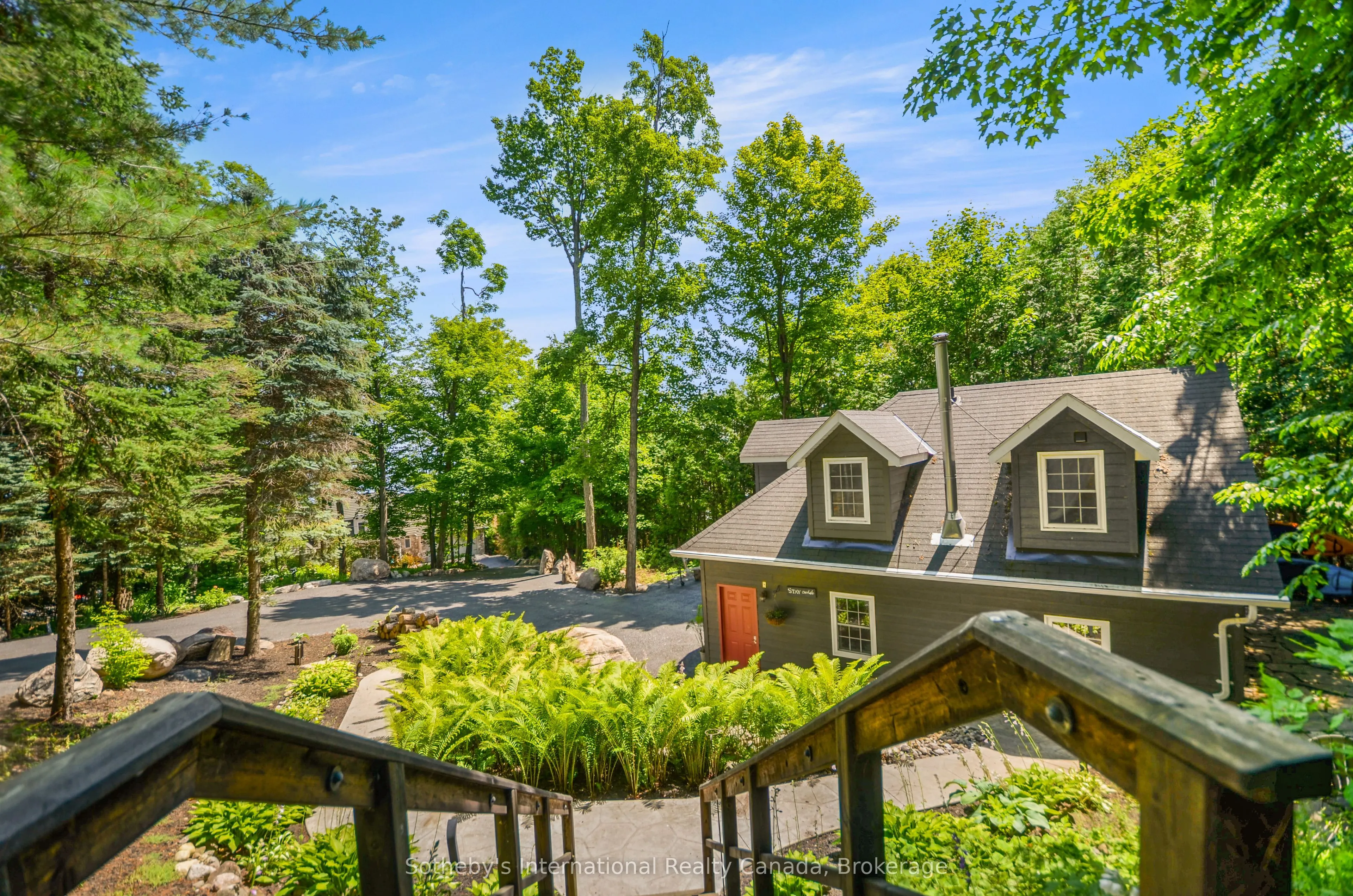 29 McArthur Drive