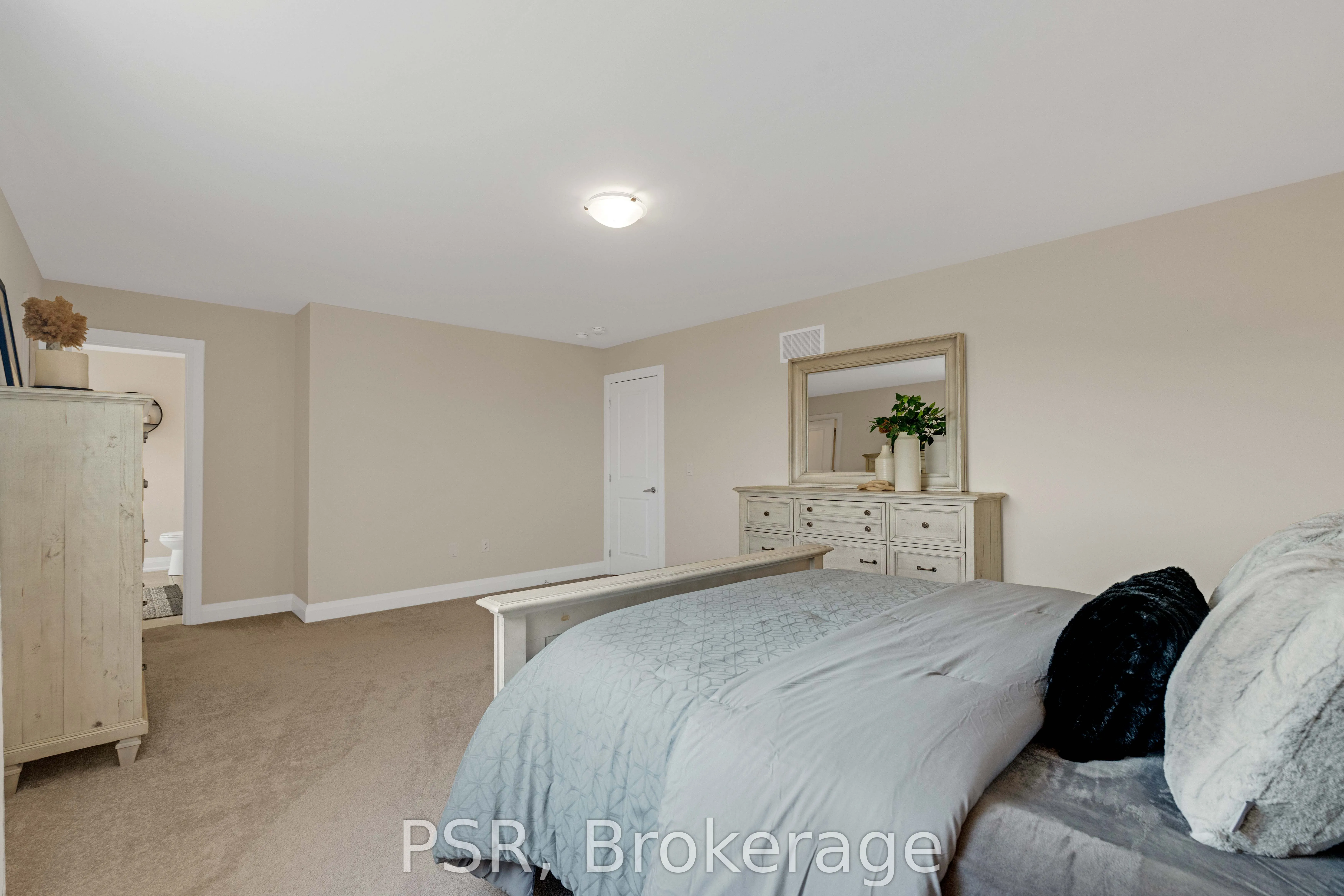 16 Hewson Street