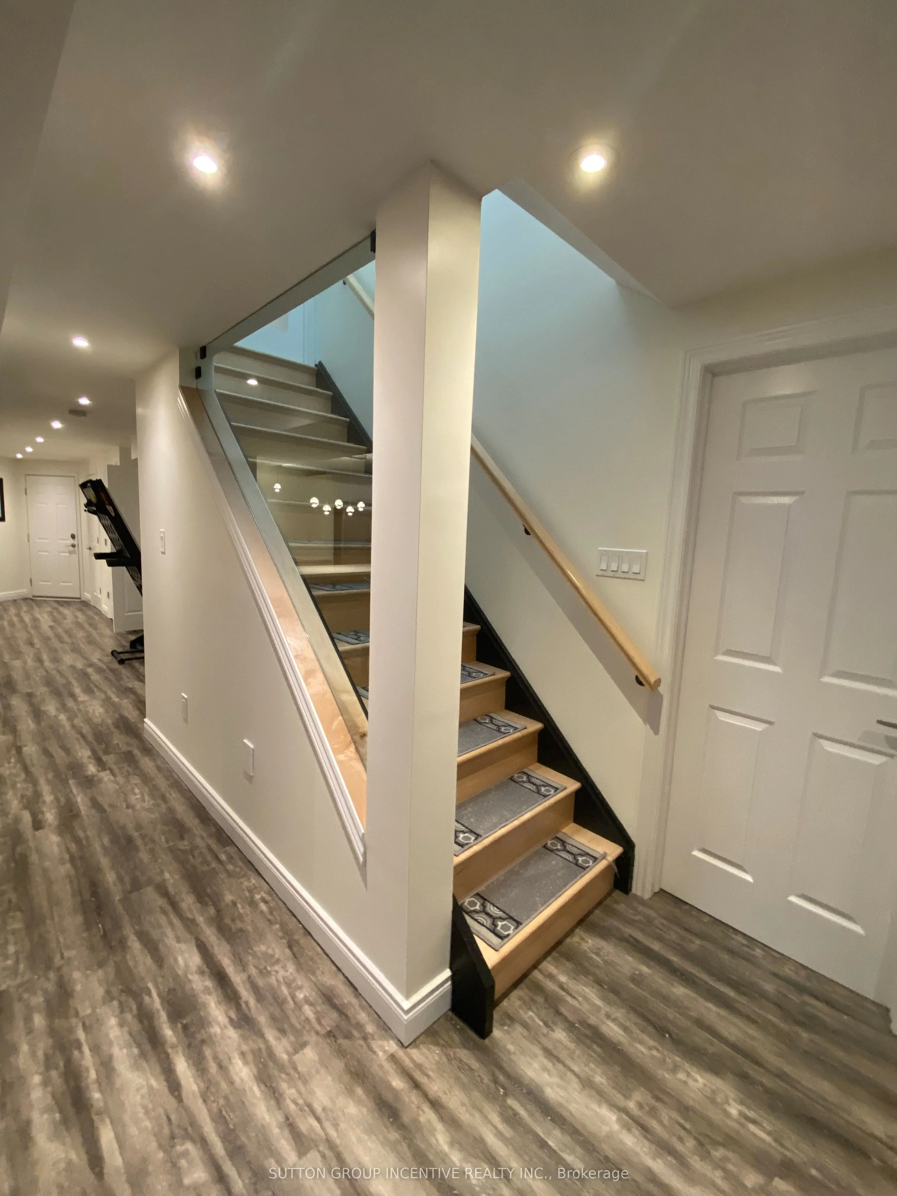 6 Sundew Drive