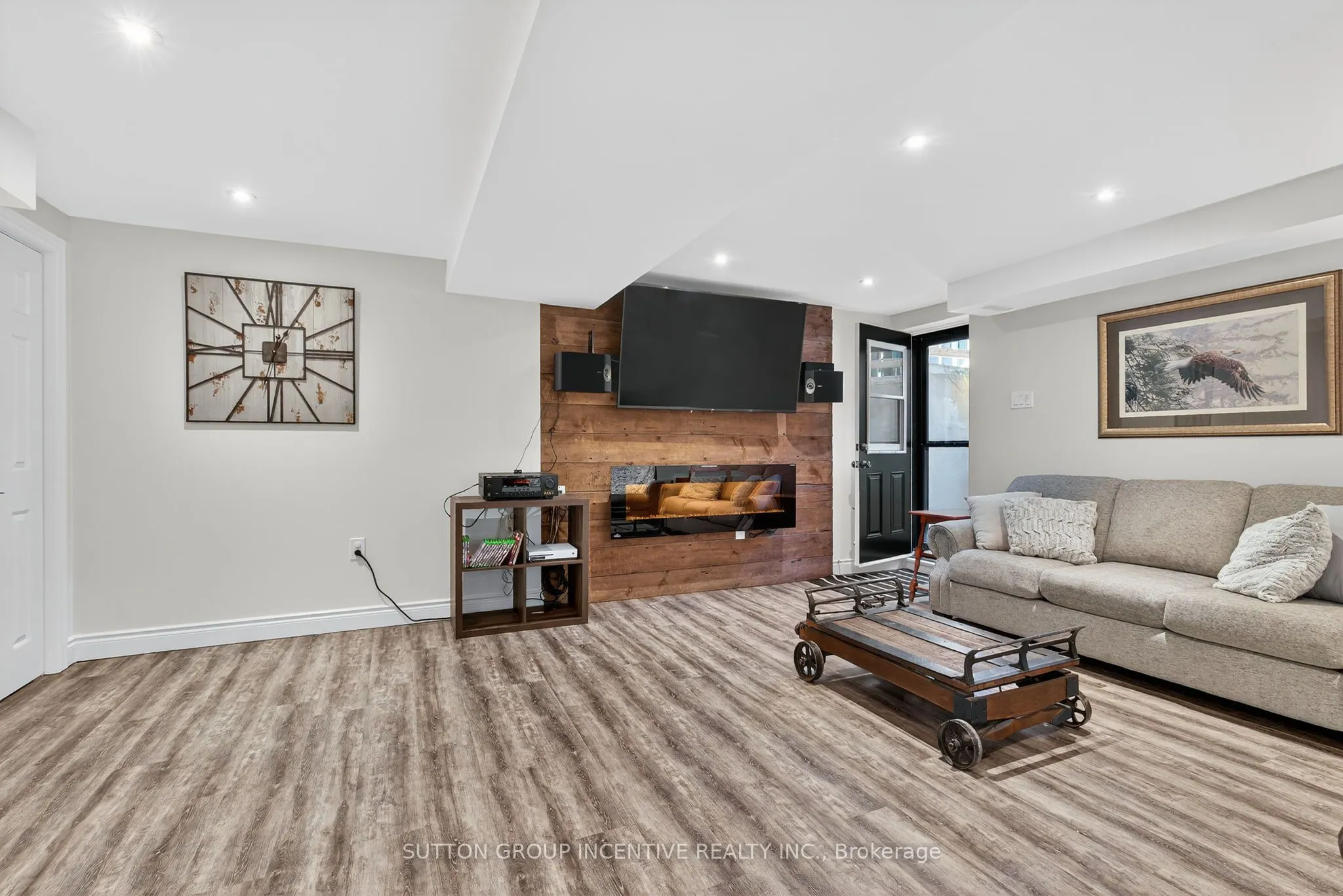 6 Sundew Drive