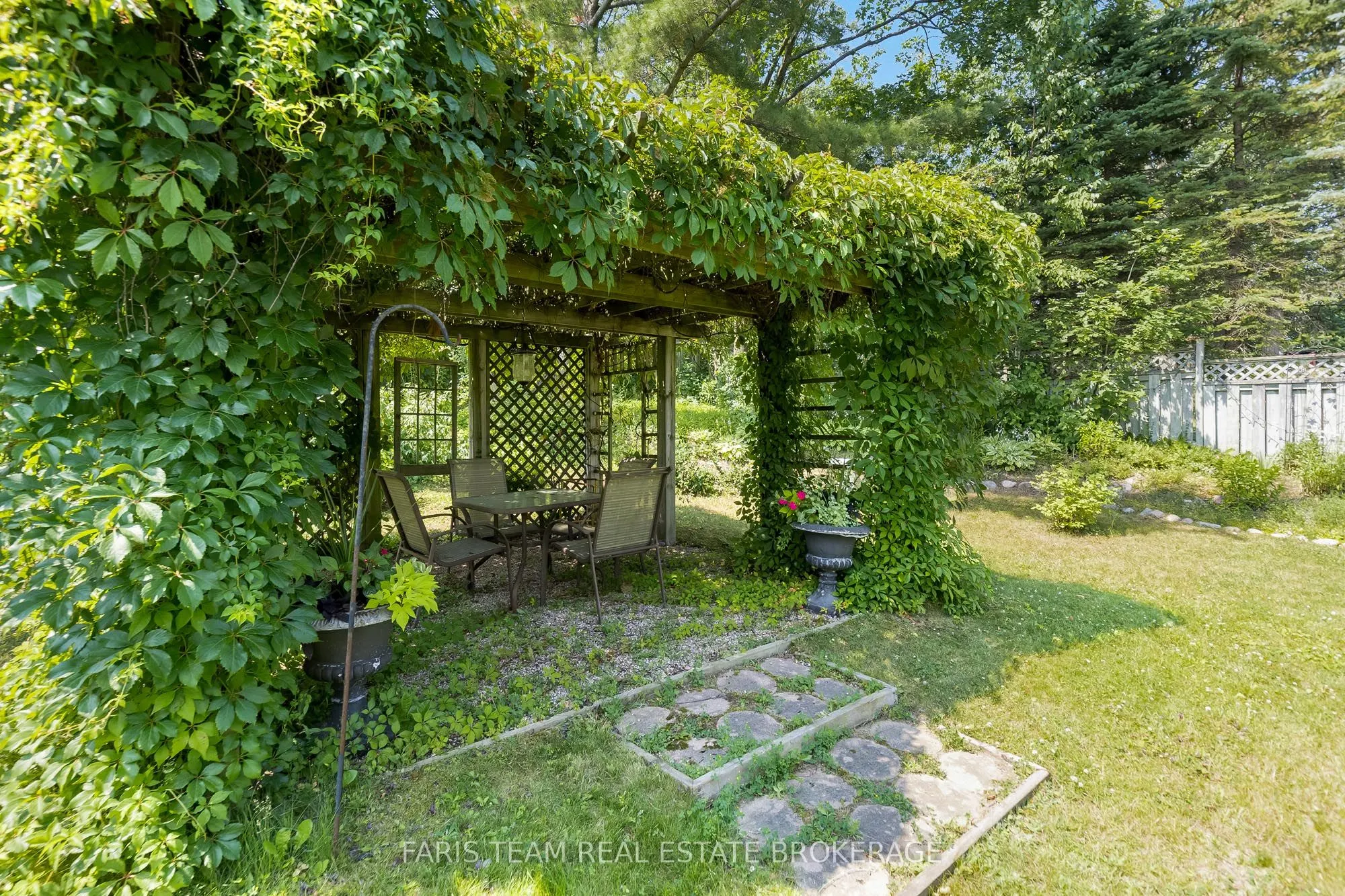 302 Sunnidale Road