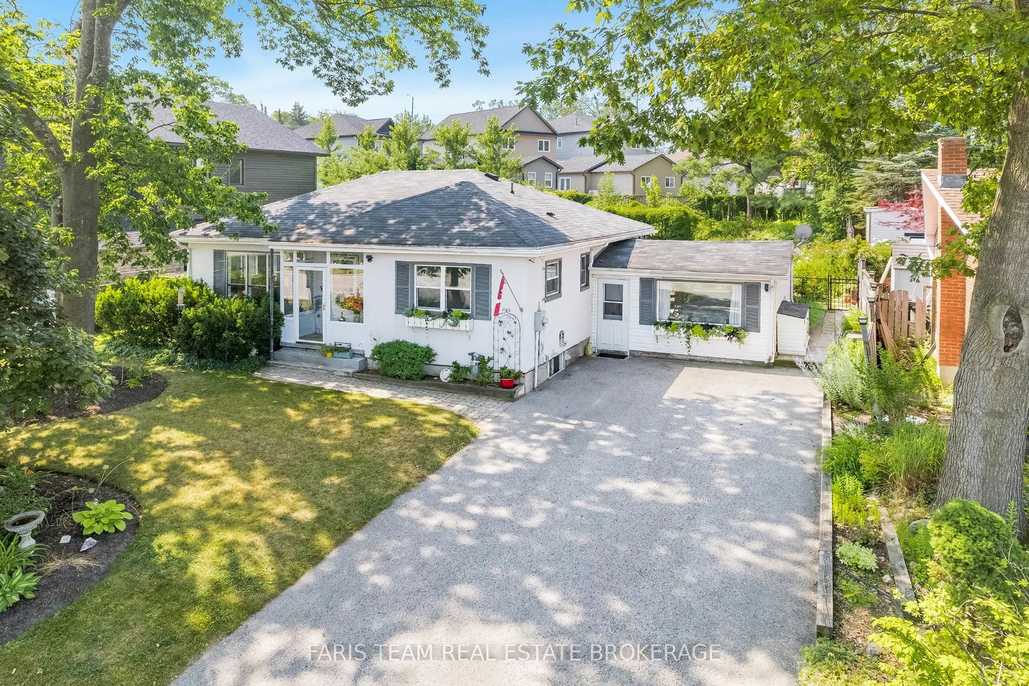 302 Sunnidale Road